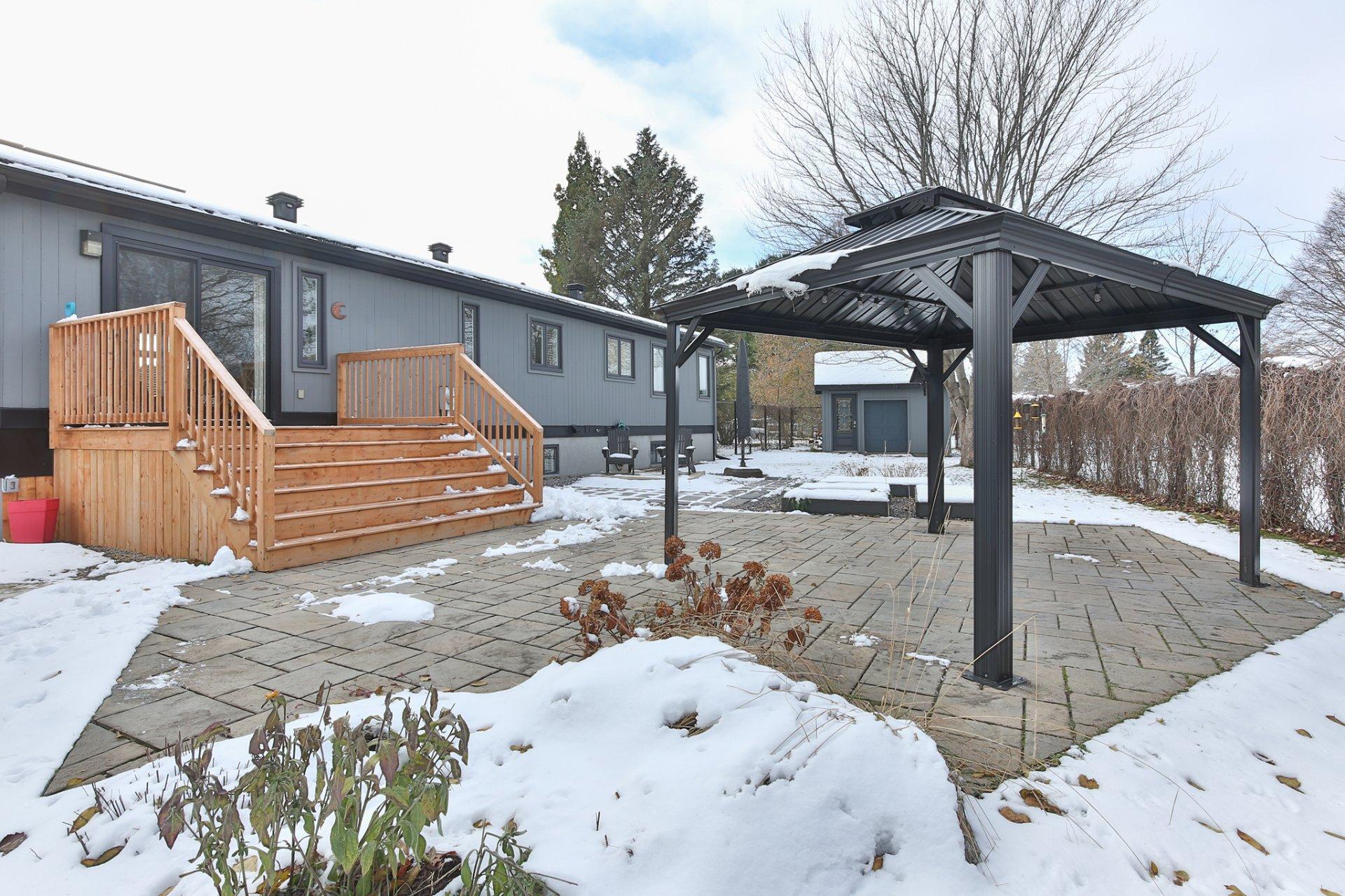 









15


Rue Louis-Liénard-de-Beaujeu

,
Saint-Jean-sur-Richelieu,




QC
J2W1T4

