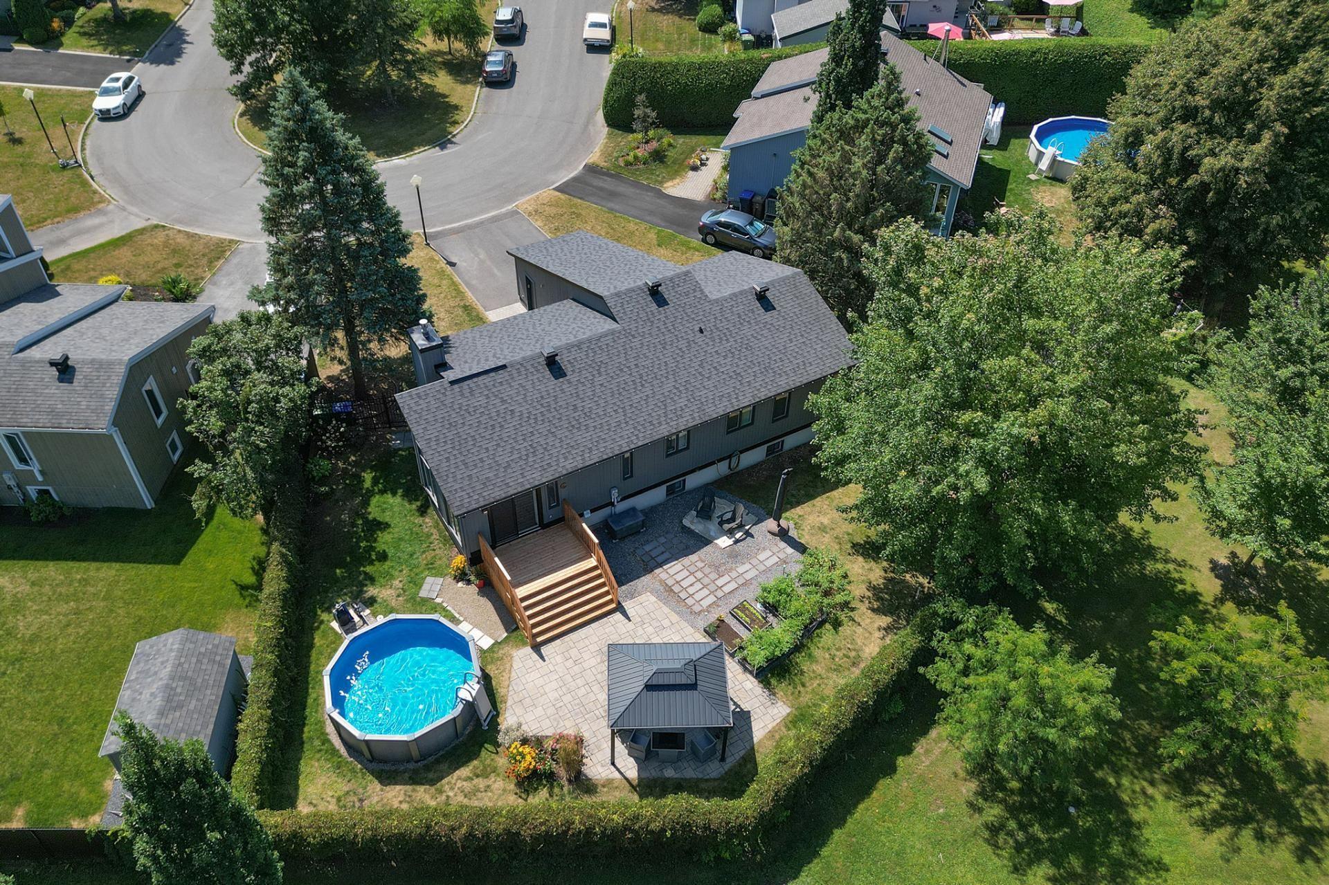 









15


Rue Louis-Liénard-de-Beaujeu

,
Saint-Jean-sur-Richelieu,




QC
J2W1T4

