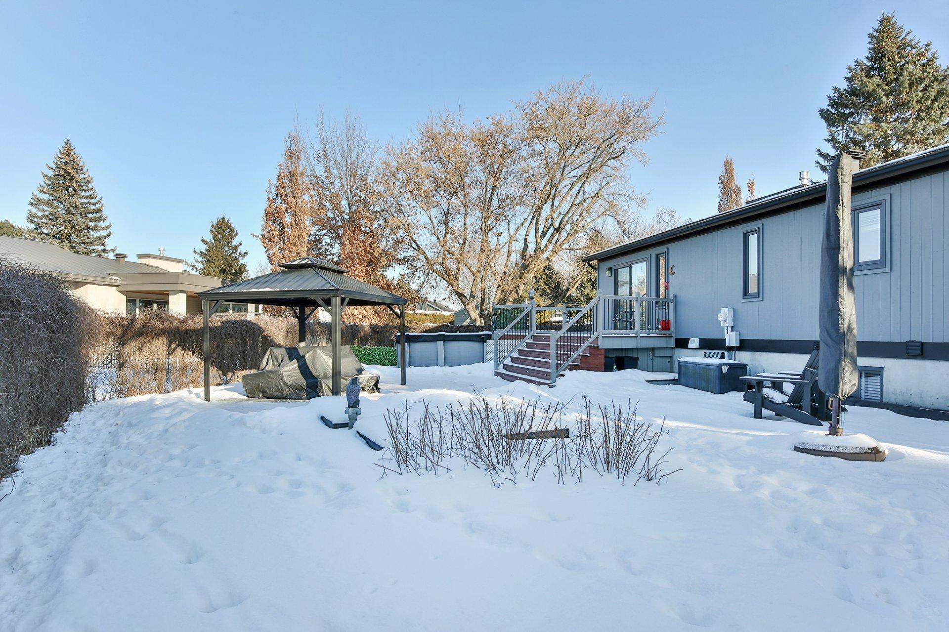 









15


Rue Louis-Liénard-de-Beaujeu

,
Saint-Jean-sur-Richelieu,




QC
J2W1T4

