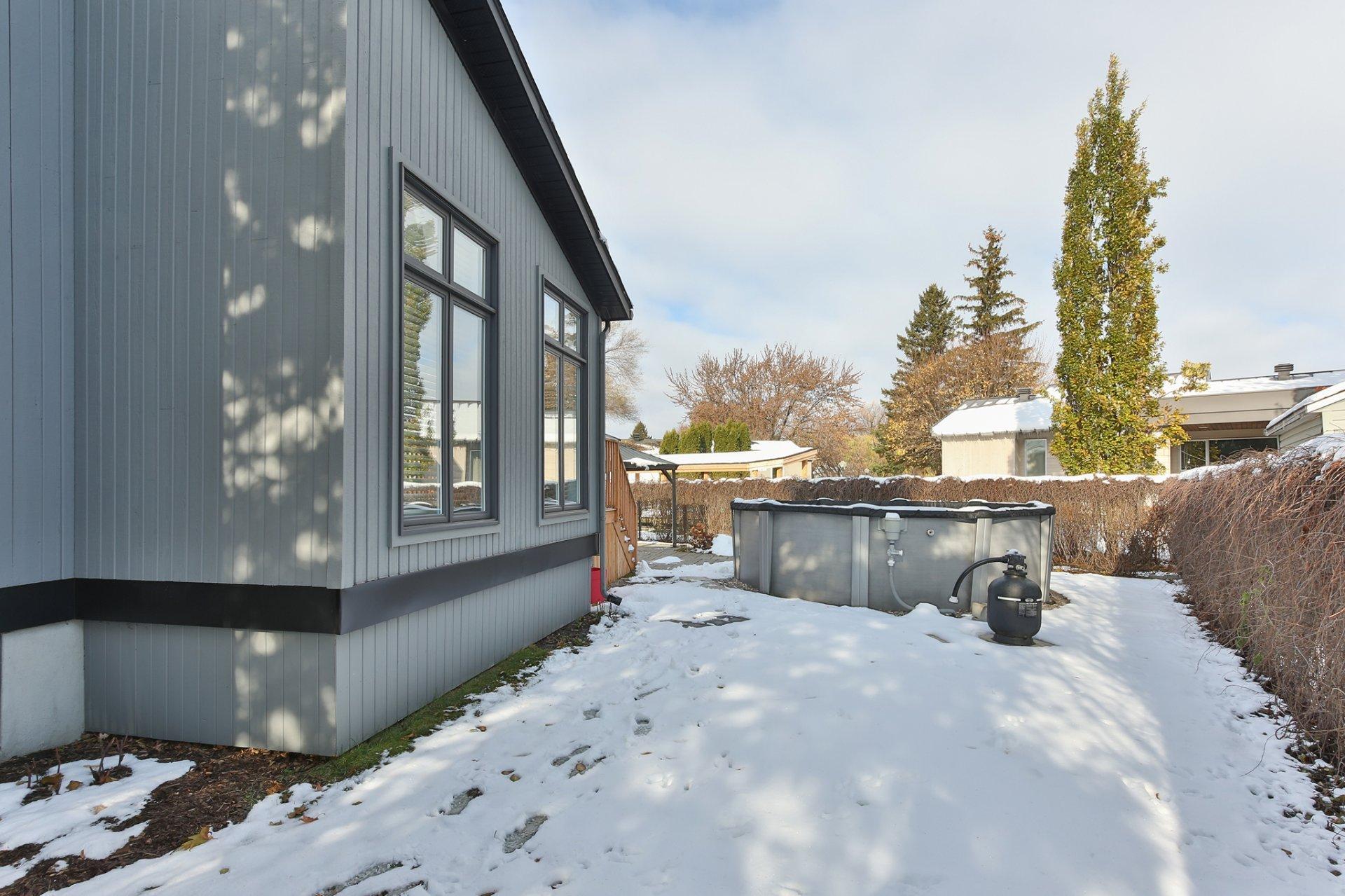 









15


Rue Louis-Liénard-de-Beaujeu

,
Saint-Jean-sur-Richelieu,




QC
J2W1T4

