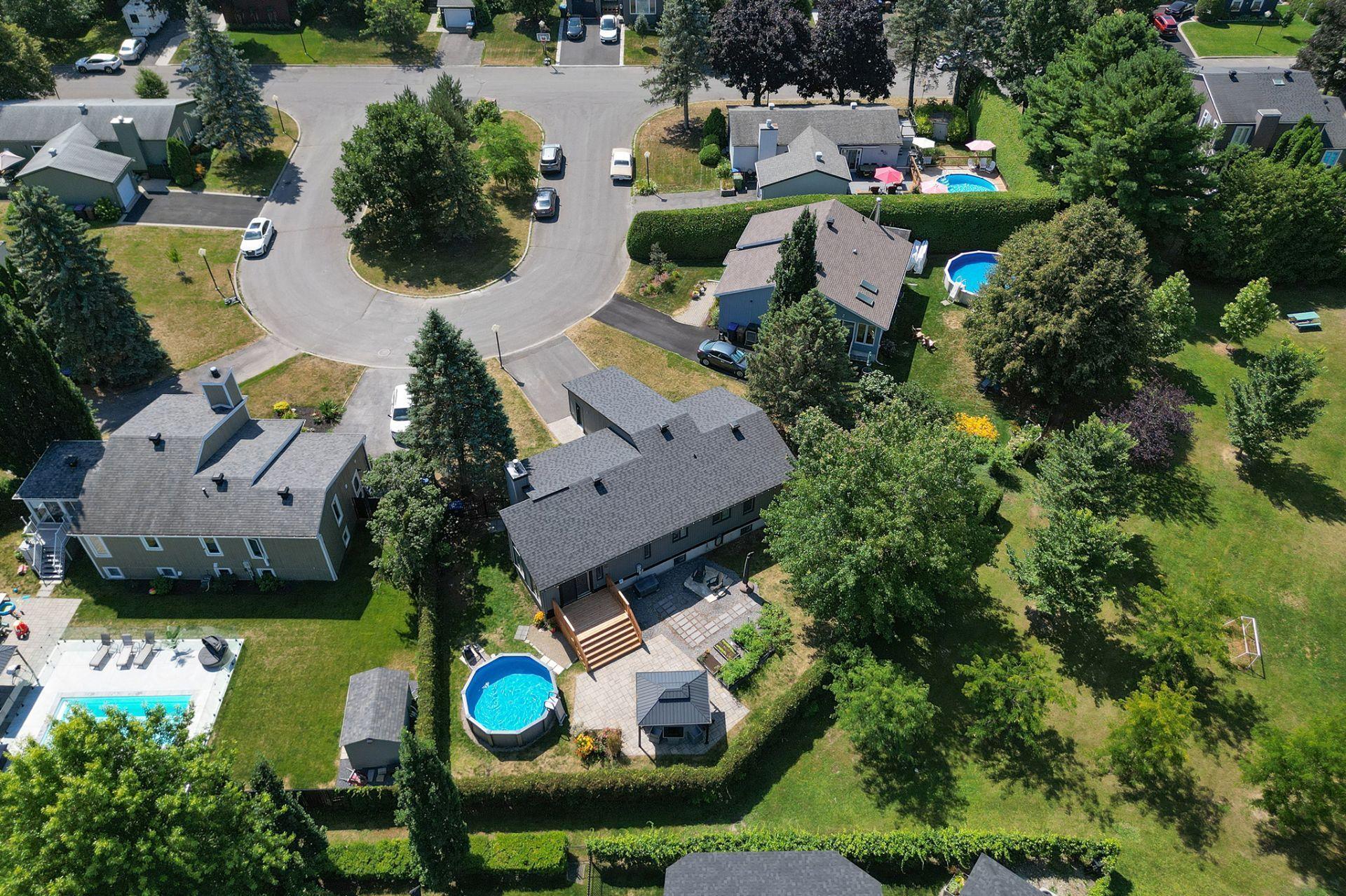 









15


Rue Louis-Liénard-de-Beaujeu

,
Saint-Jean-sur-Richelieu,




QC
J2W1T4

