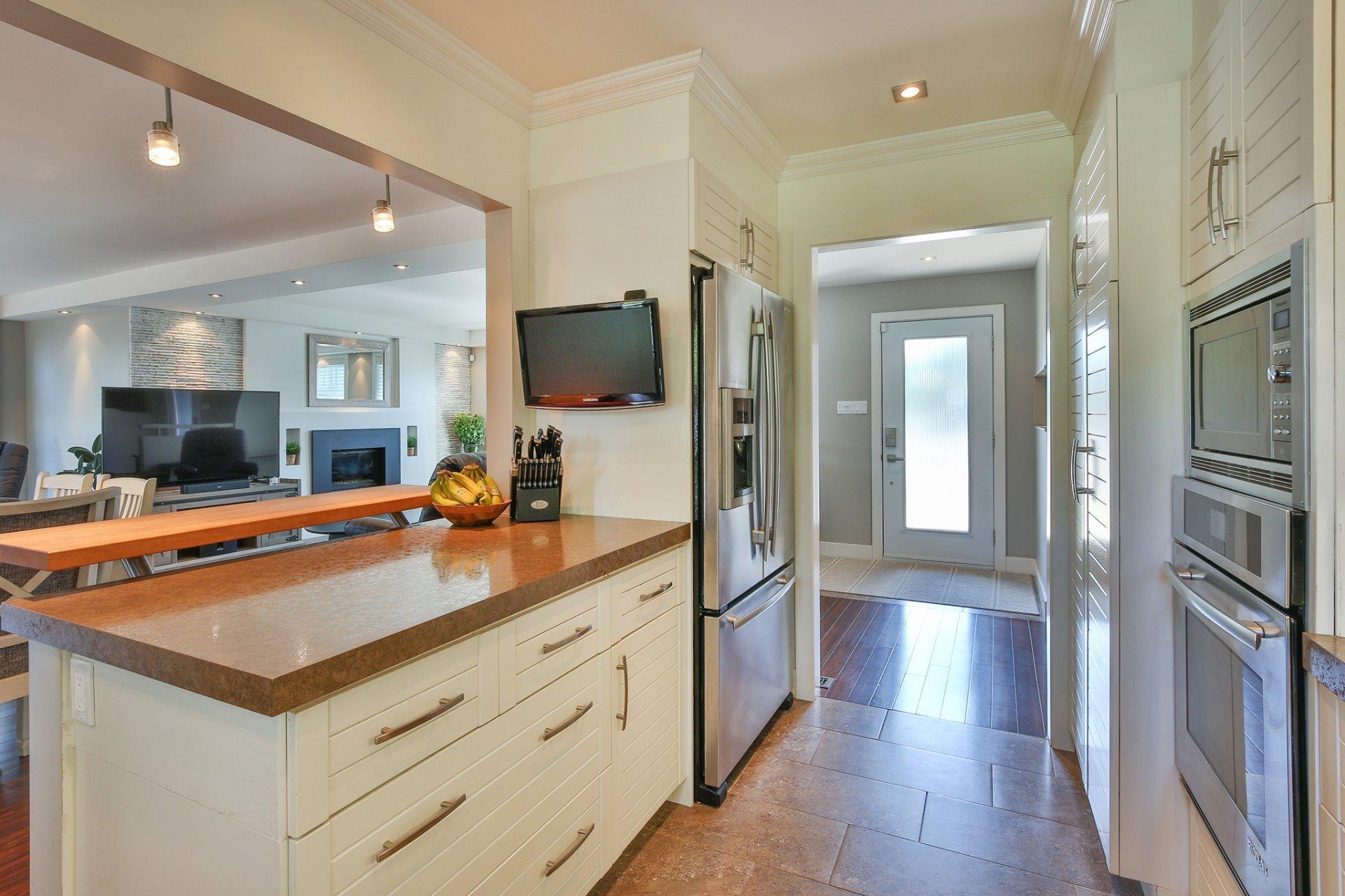 









15


Rue Louis-Liénard-de-Beaujeu

,
Saint-Jean-sur-Richelieu,




QC
J2W1T4

