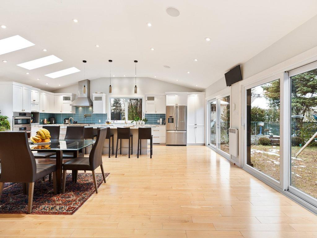 









3090


Rue Mountain View

,
Kirkland,




QC
H9J2H2

