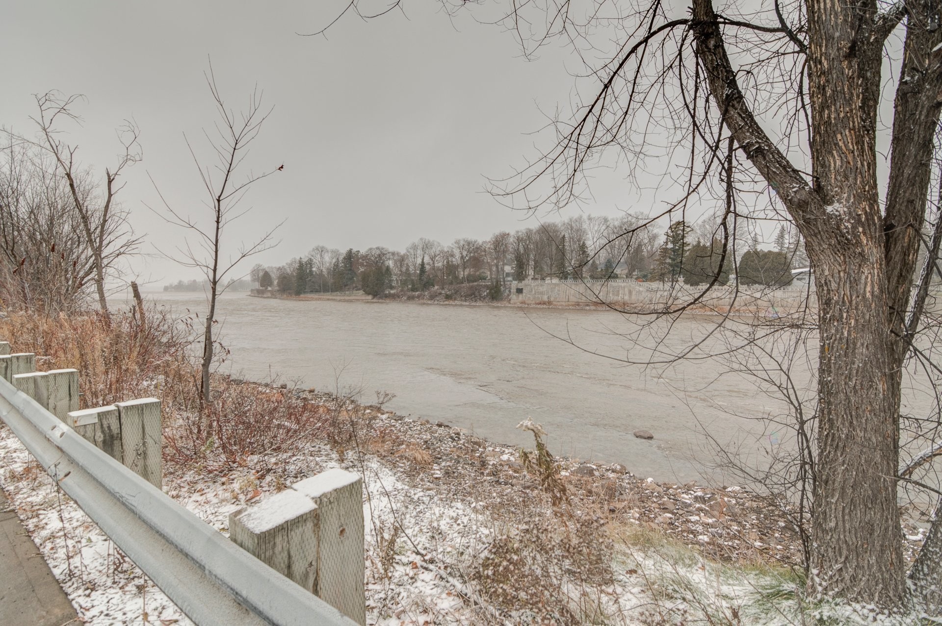 









2384


Ch. du Bord-du-Lac

,
Montréal (L'Île-Bizard/Sainte-Geneviève),




QC
H9C1B1

