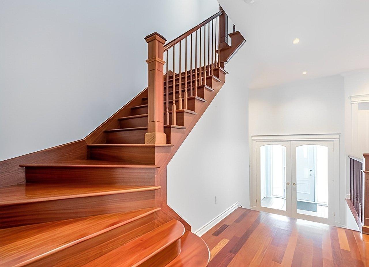 









7556


Boul. Lévesque E.

,
Laval (Duvernay),




QC
H7A1R8

