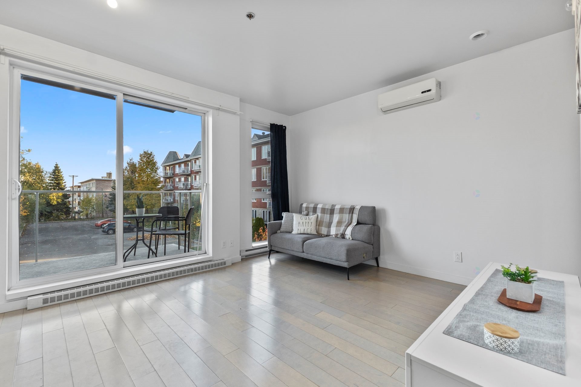 









740


32e Avenue

, 211,
Montréal (Lachine),




QC
H8T3R9

