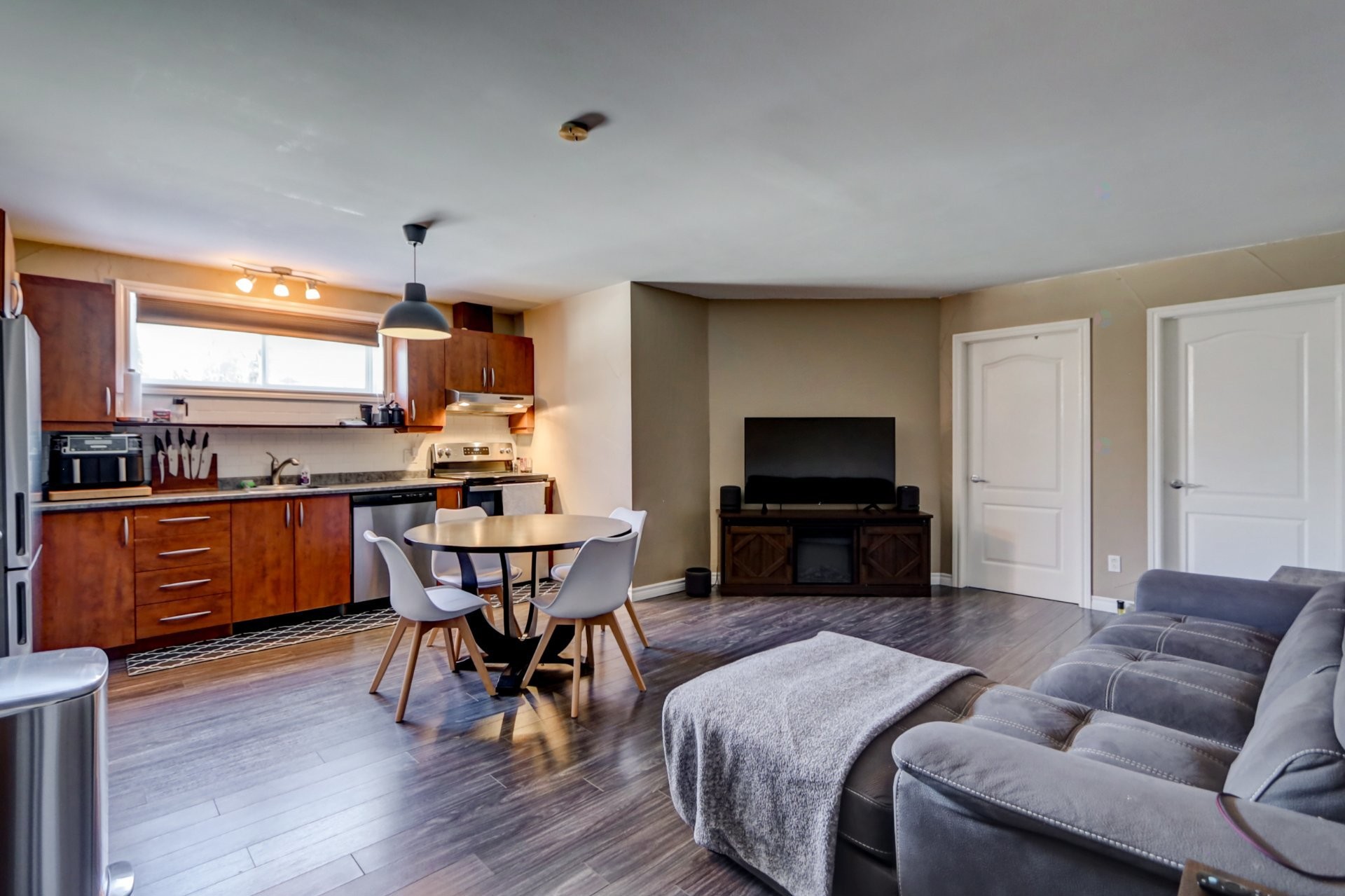 









93

 - 93A


Rue du Joli-Bois

,
Sainte-Marguerite-du-Lac-Masson,




QC
J0T1L0

