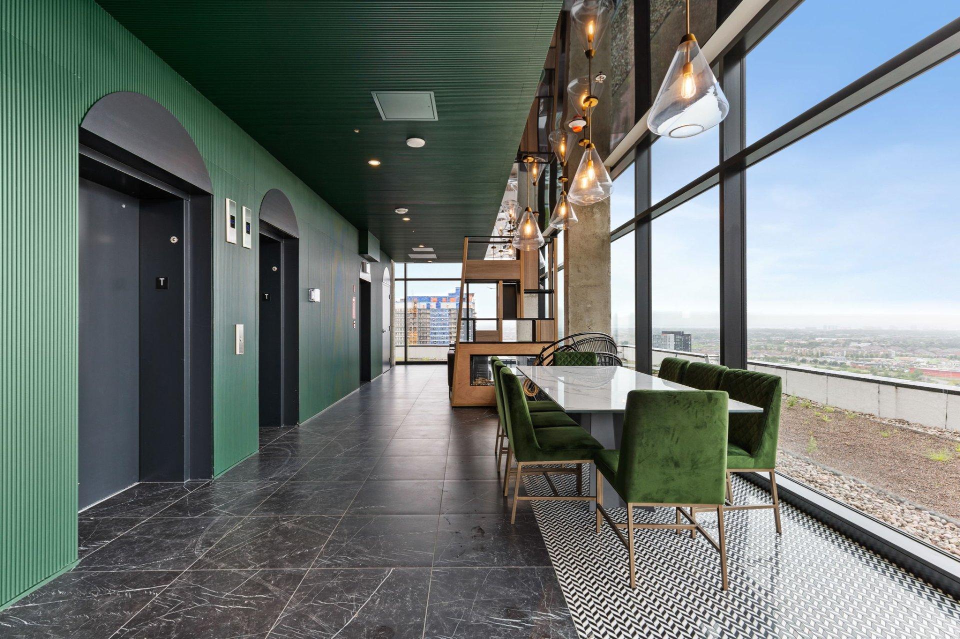 









5905


Boul. du Quartier

, 904,
Brossard,




QC
J4Z0R7

