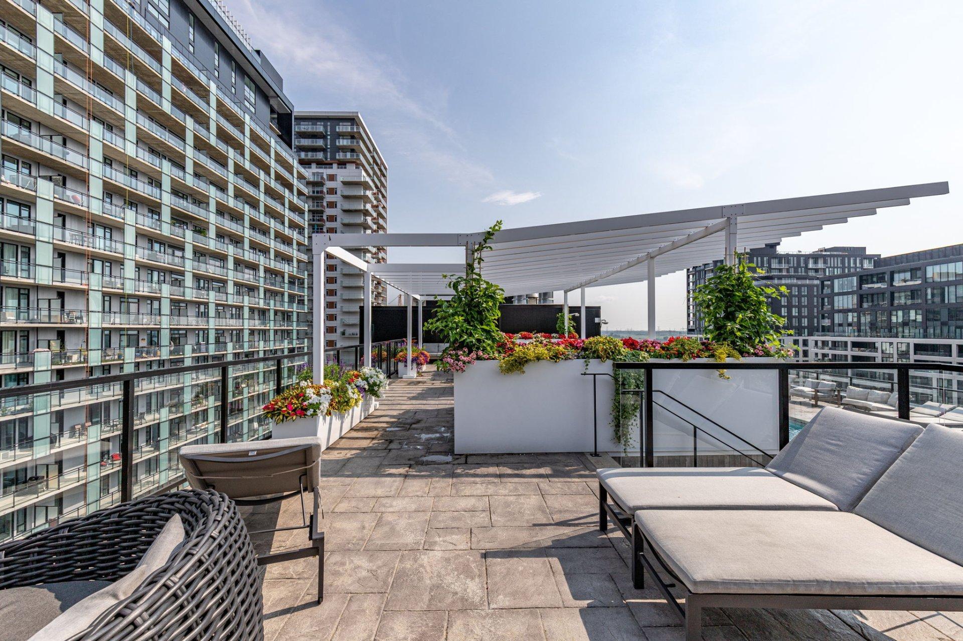 









5905


Boul. du Quartier

, 904,
Brossard,




QC
J4Z0R7

