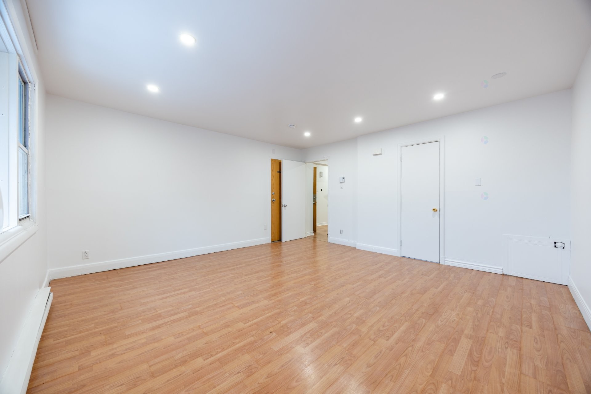 









20

 - 26


Rue De Gentilly O.

,
Longueuil (Le Vieux-Longueuil),




QC
J4H1Y8

