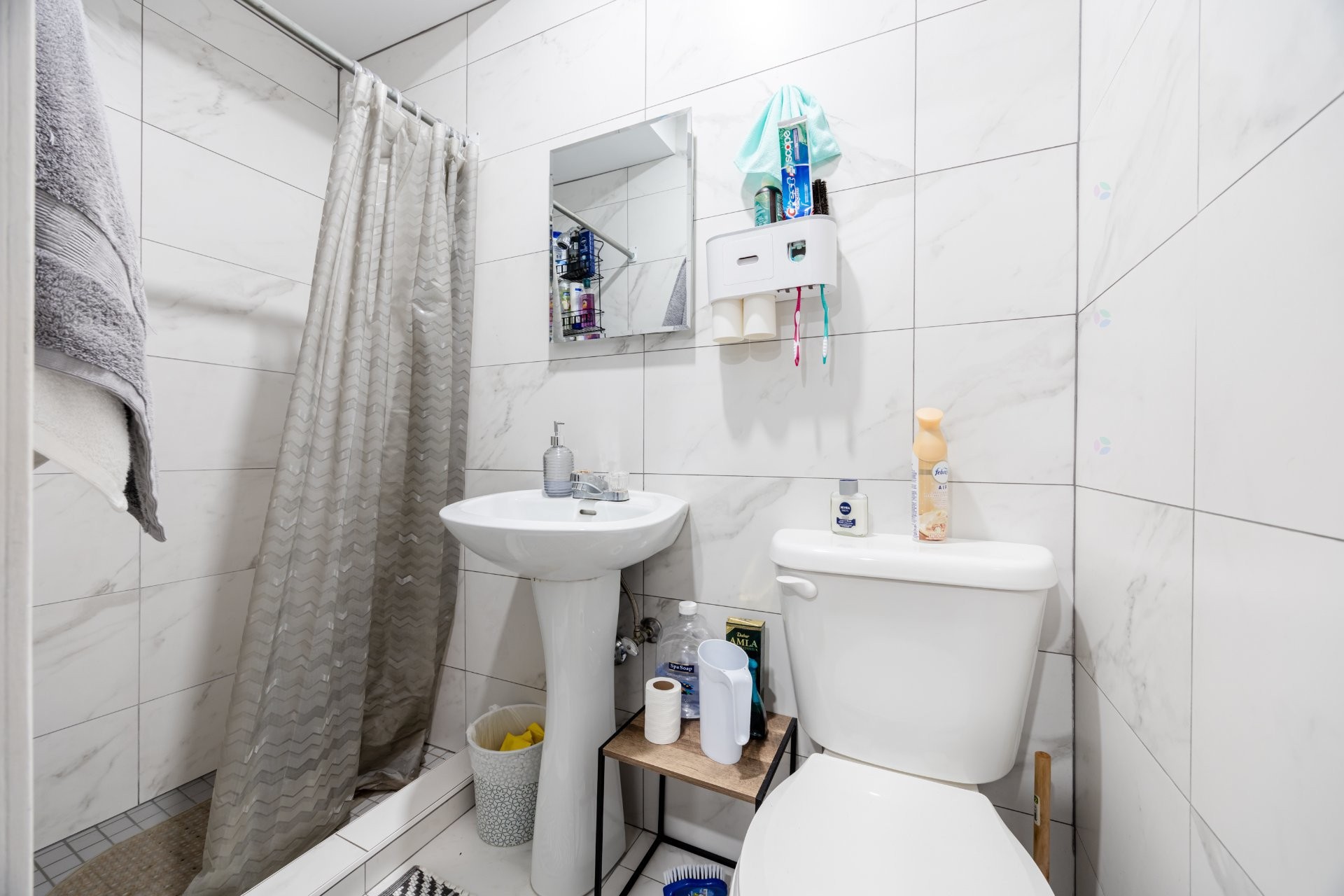 









20

 - 26


Rue De Gentilly O.

,
Longueuil (Le Vieux-Longueuil),




QC
J4H1Y8

