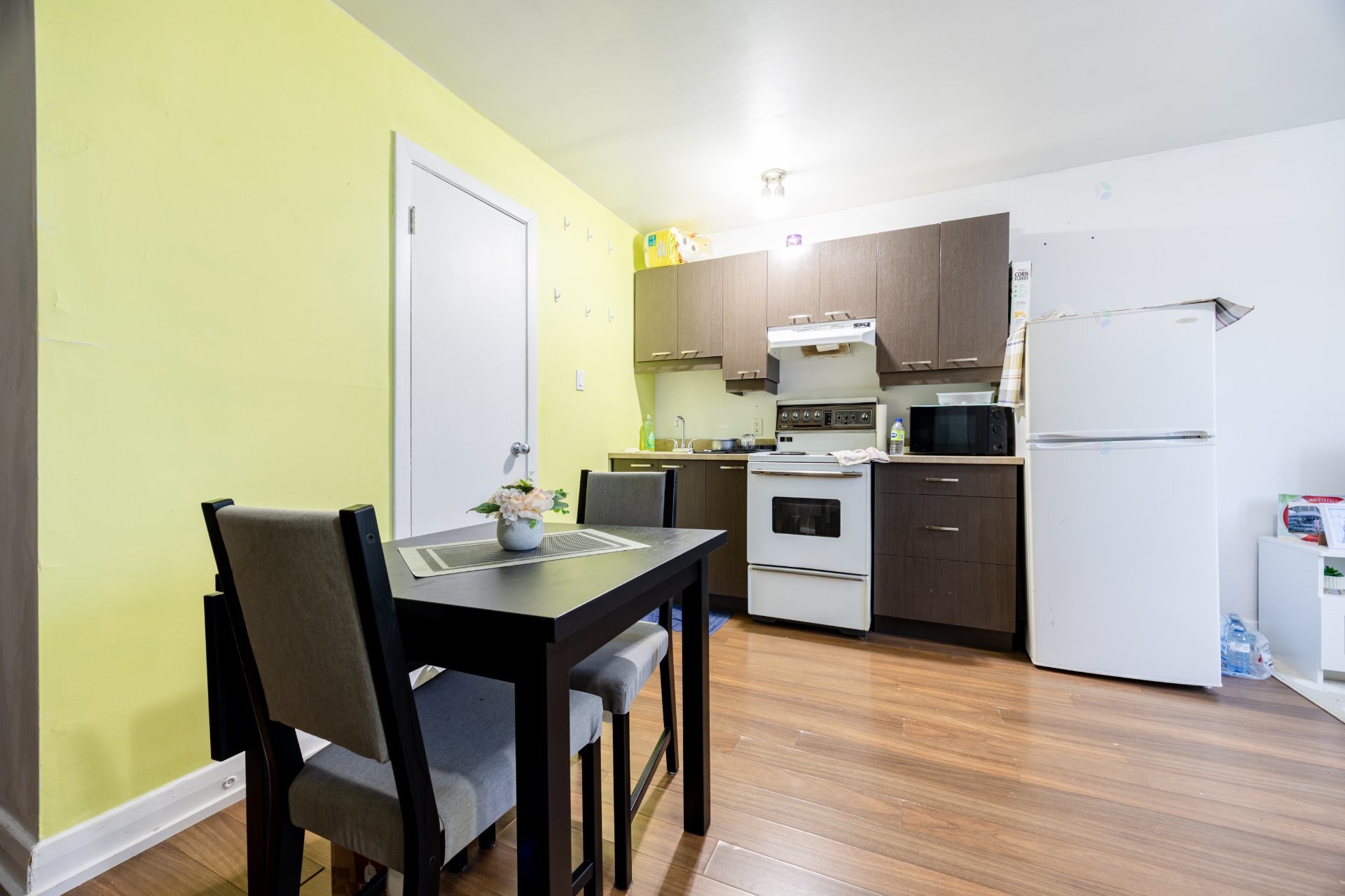 









20

 - 26


Rue De Gentilly O.

,
Longueuil (Le Vieux-Longueuil),




QC
J4H1Y8

