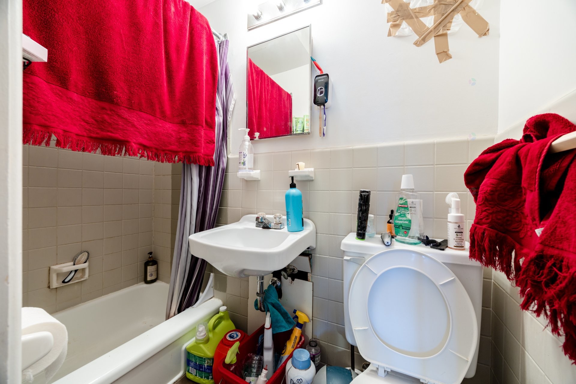 









20

 - 26


Rue De Gentilly O.

,
Longueuil (Le Vieux-Longueuil),




QC
J4H1Y8

