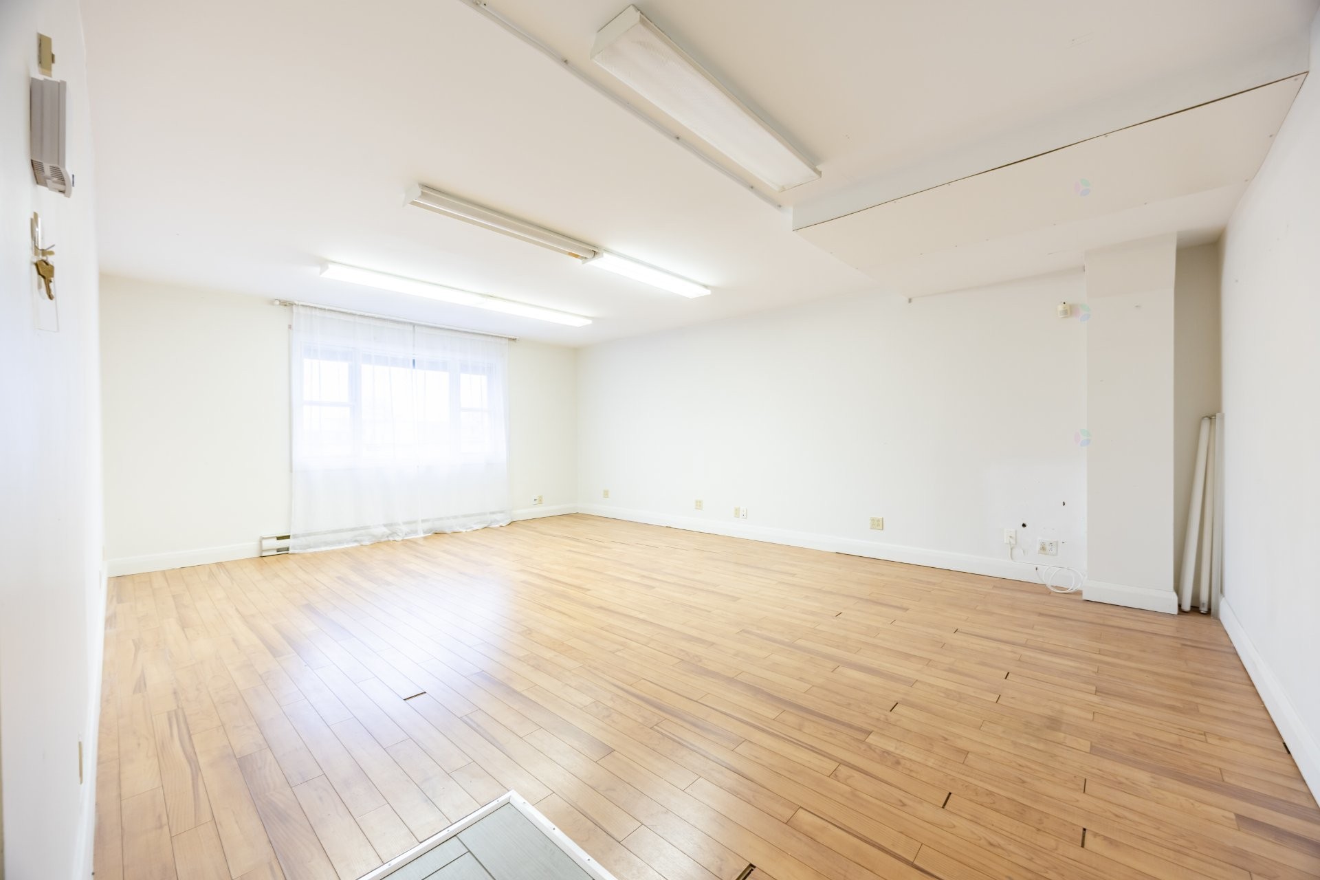 









20

 - 26


Rue De Gentilly O.

,
Longueuil (Le Vieux-Longueuil),




QC
J4H1Y8

