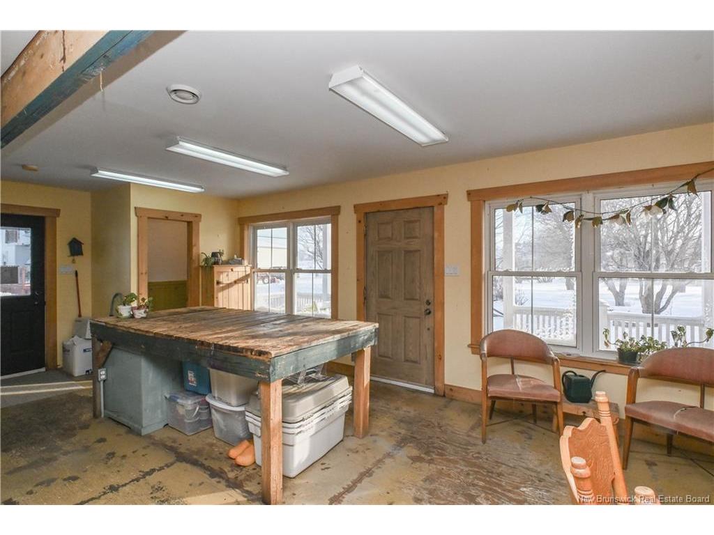 









142


Boul Saint-Pierre E.

BLVD,
Caraquet,




NB
E1W 1B1

