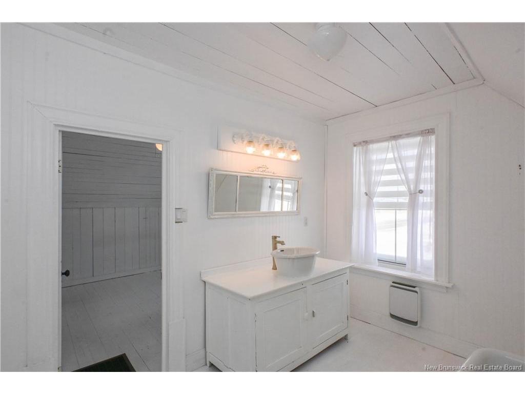 









142


Boul Saint-Pierre E.

BLVD,
Caraquet,




NB
E1W 1B1

