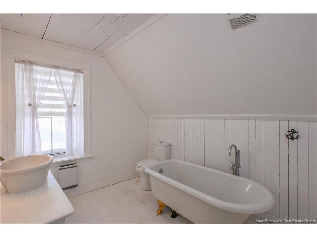 









142


Boul Saint-Pierre E.

BLVD,
Caraquet,




NB
E1W 1B1

