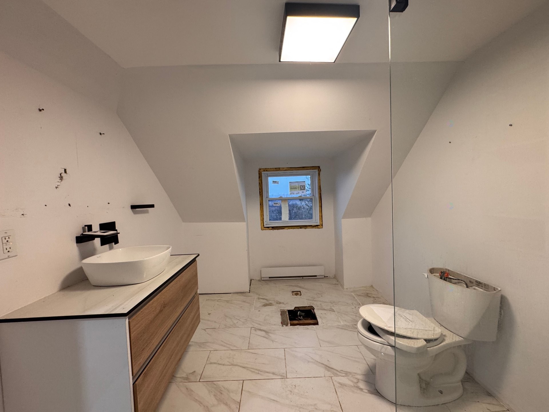 









2030


Ch. de Montréal O.

,
Gatineau (Masson-Angers),




QC
J8M1P8

