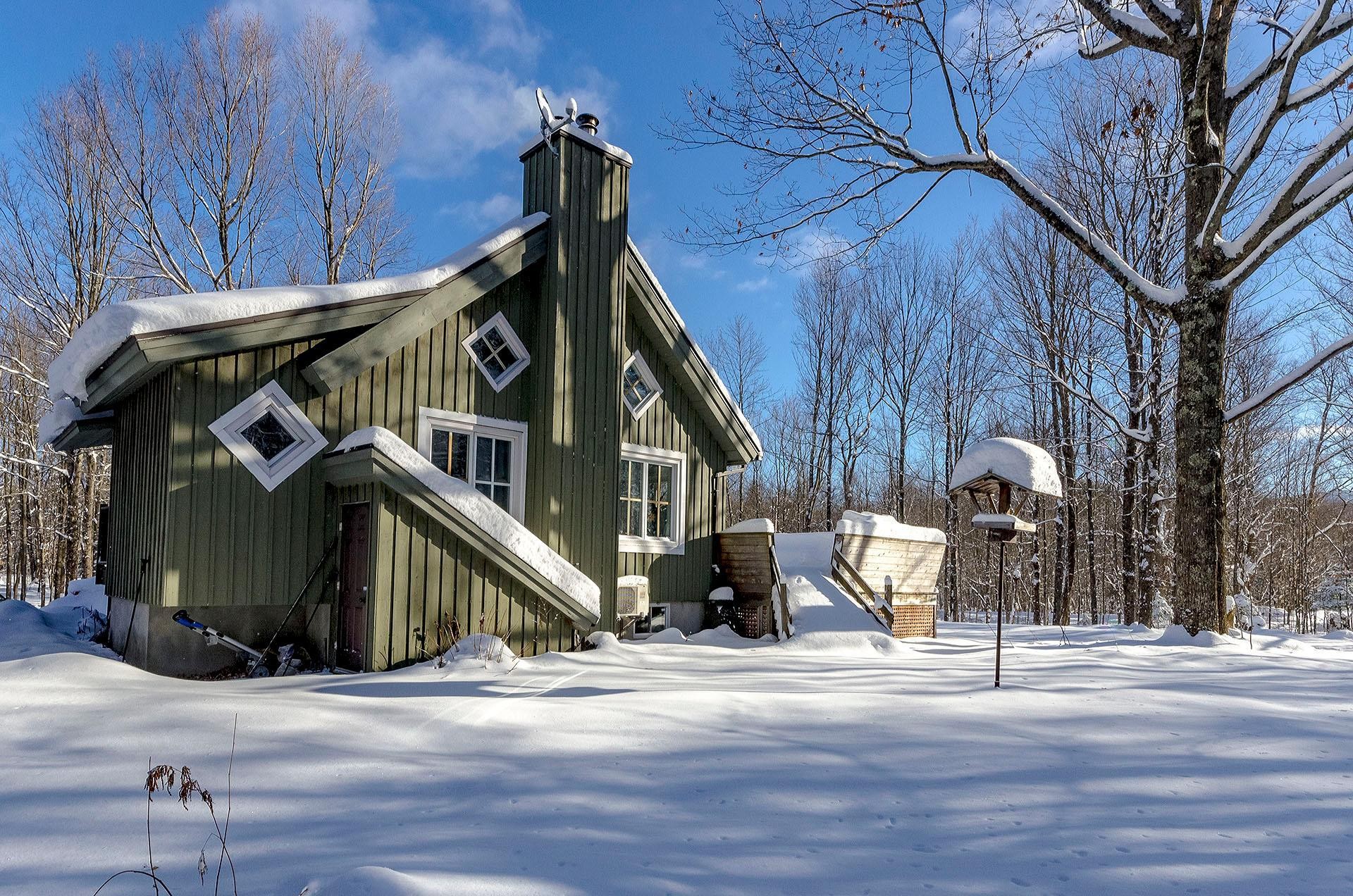 









500


Ch. Élie

,
Sutton,




QC
J0E2K0

