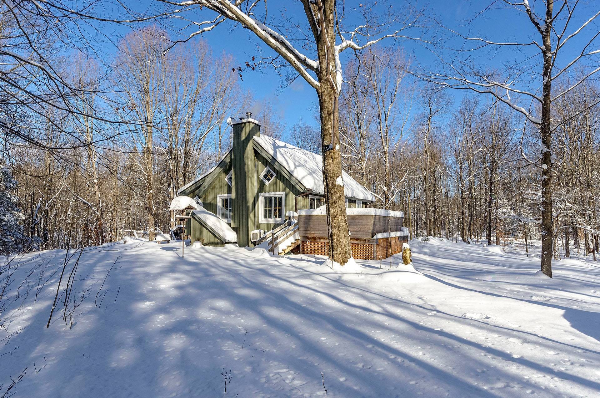 









500


Ch. Élie

,
Sutton,




QC
J0E2K0

