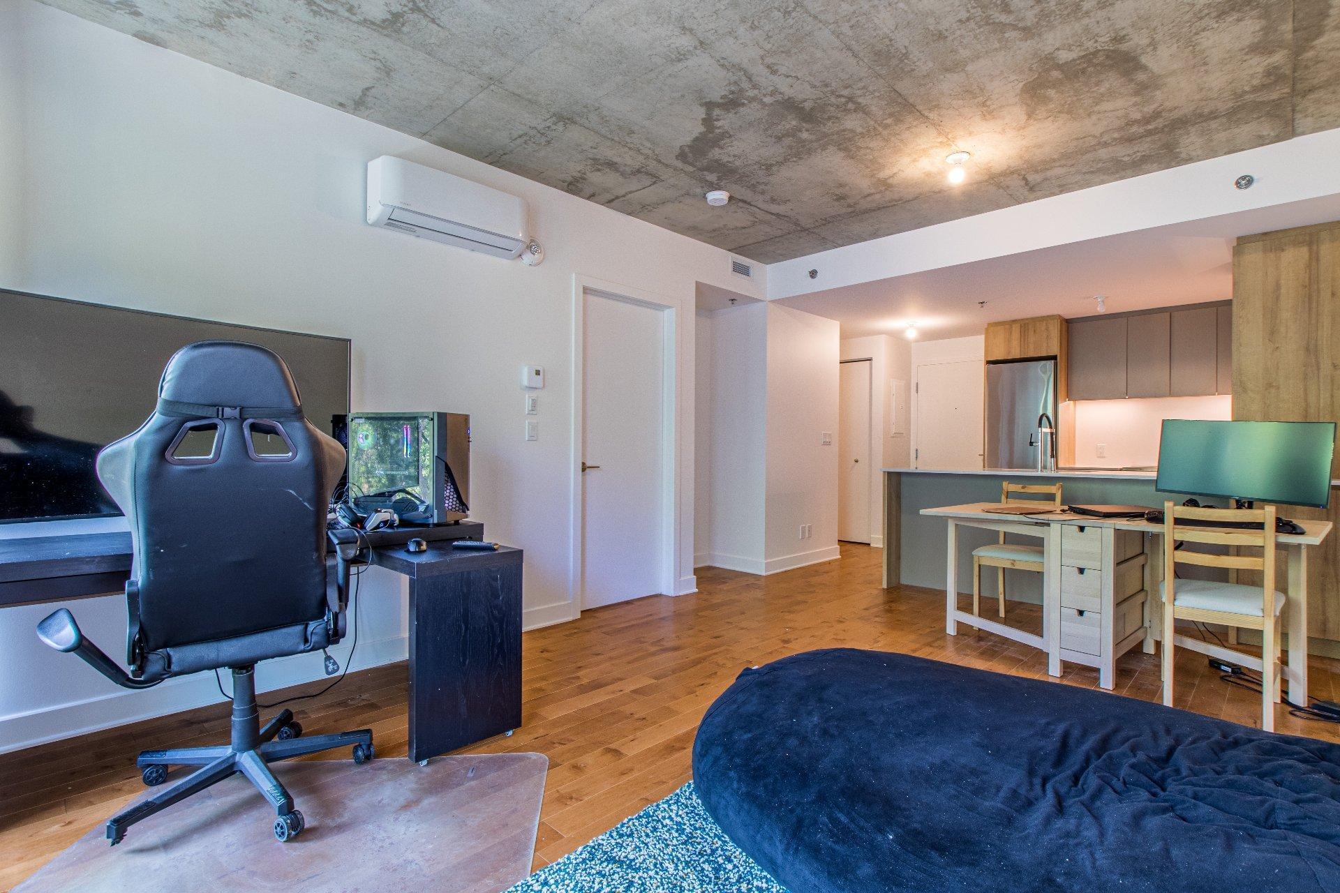 









170


Rue Rioux

, 305,
Montréal (Le Sud-Ouest),




QC
H3C0X3

