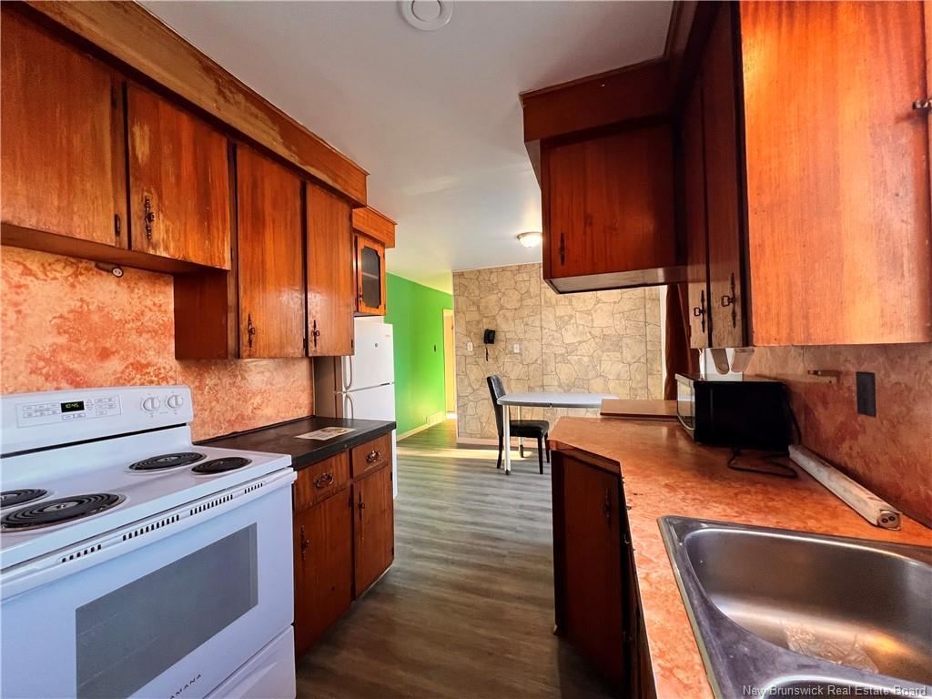 









2758


Sainte-Anne

RD,
Sainte-Anne,




NB
E2A 3Y3

