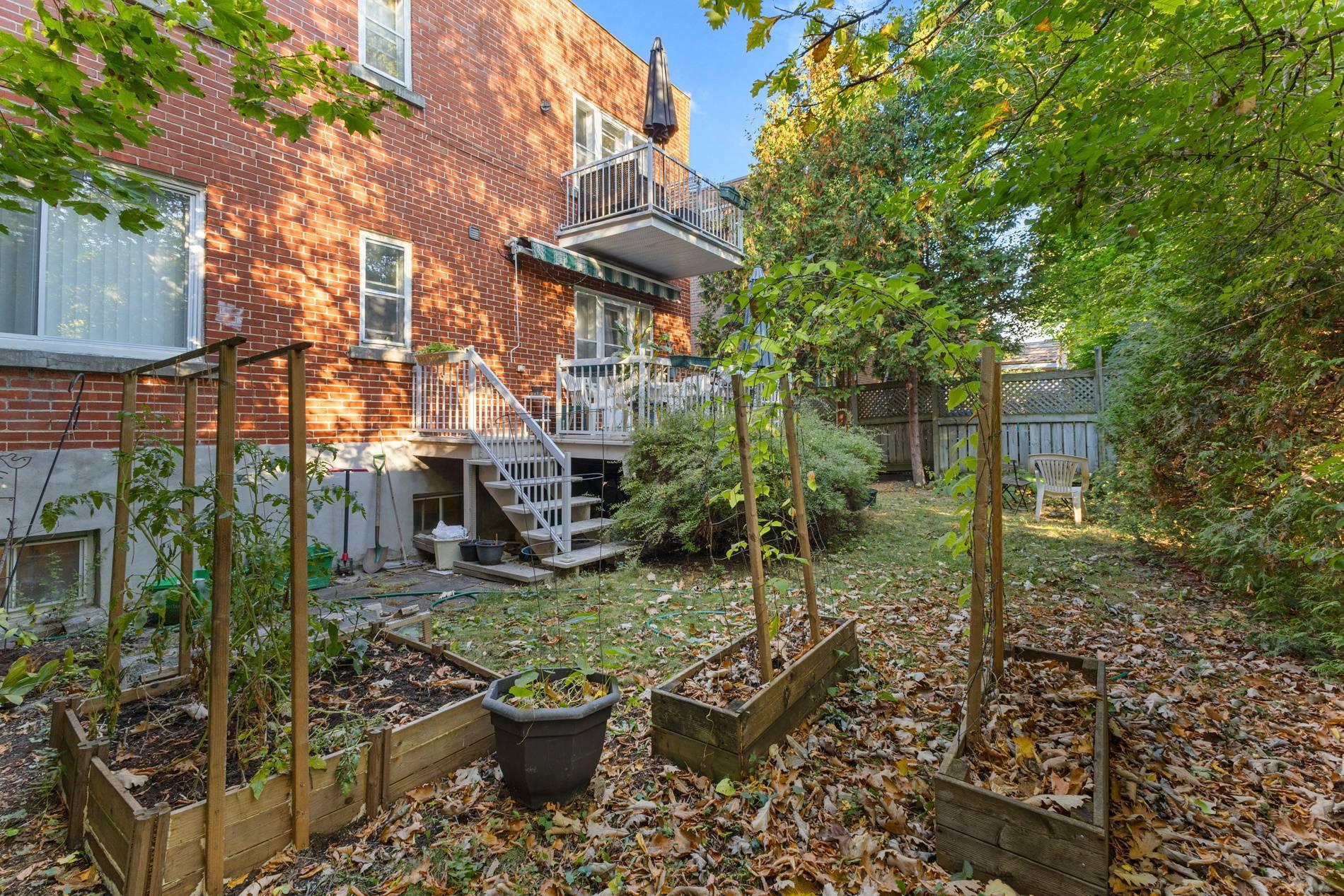 









4828

 - 4830


Av. Harvard

,
Montréal (Côte-des-Neiges/Notre-Dame-de-Grâce),




QC
H3X3N9

