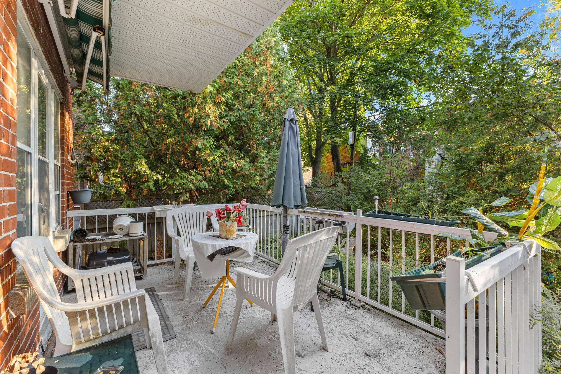 









4828

 - 4830


Av. Harvard

,
Montréal (Côte-des-Neiges/Notre-Dame-de-Grâce),




QC
H3X3N9

