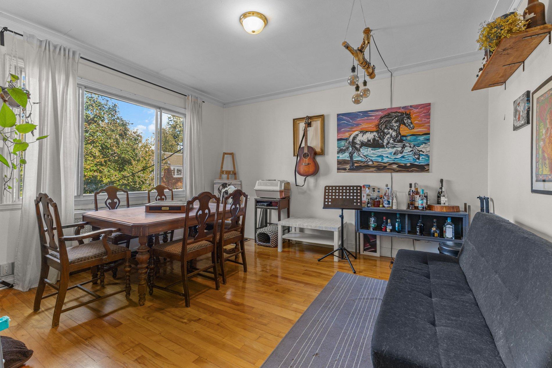 









4828

 - 4830


Av. Harvard

,
Montréal (Côte-des-Neiges/Notre-Dame-de-Grâce),




QC
H3X3N9

