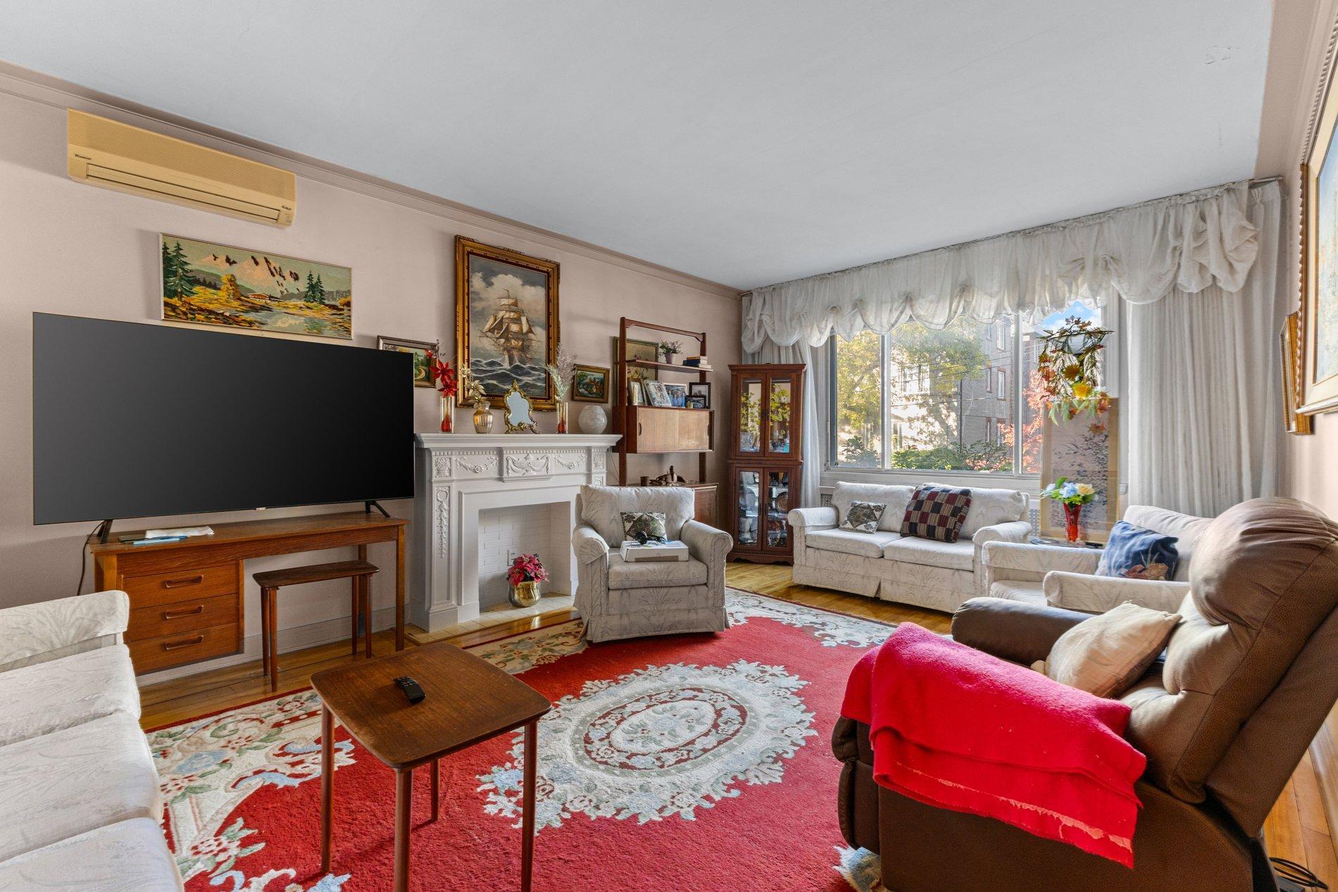 









4828

 - 4830


Av. Harvard

,
Montréal (Côte-des-Neiges/Notre-Dame-de-Grâce),




QC
H3X3N9

