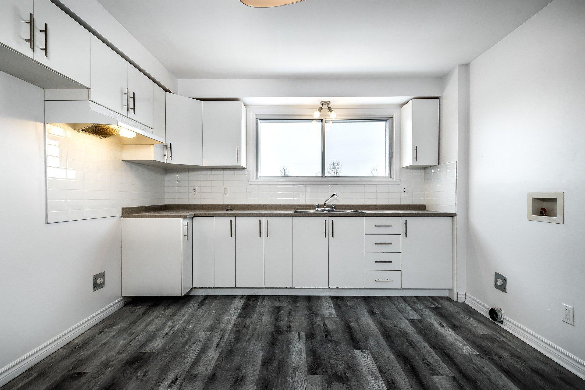 









405


Rue Lamarre

, 7,
Longueuil (Le Vieux-Longueuil),




QC
J4J1T1

