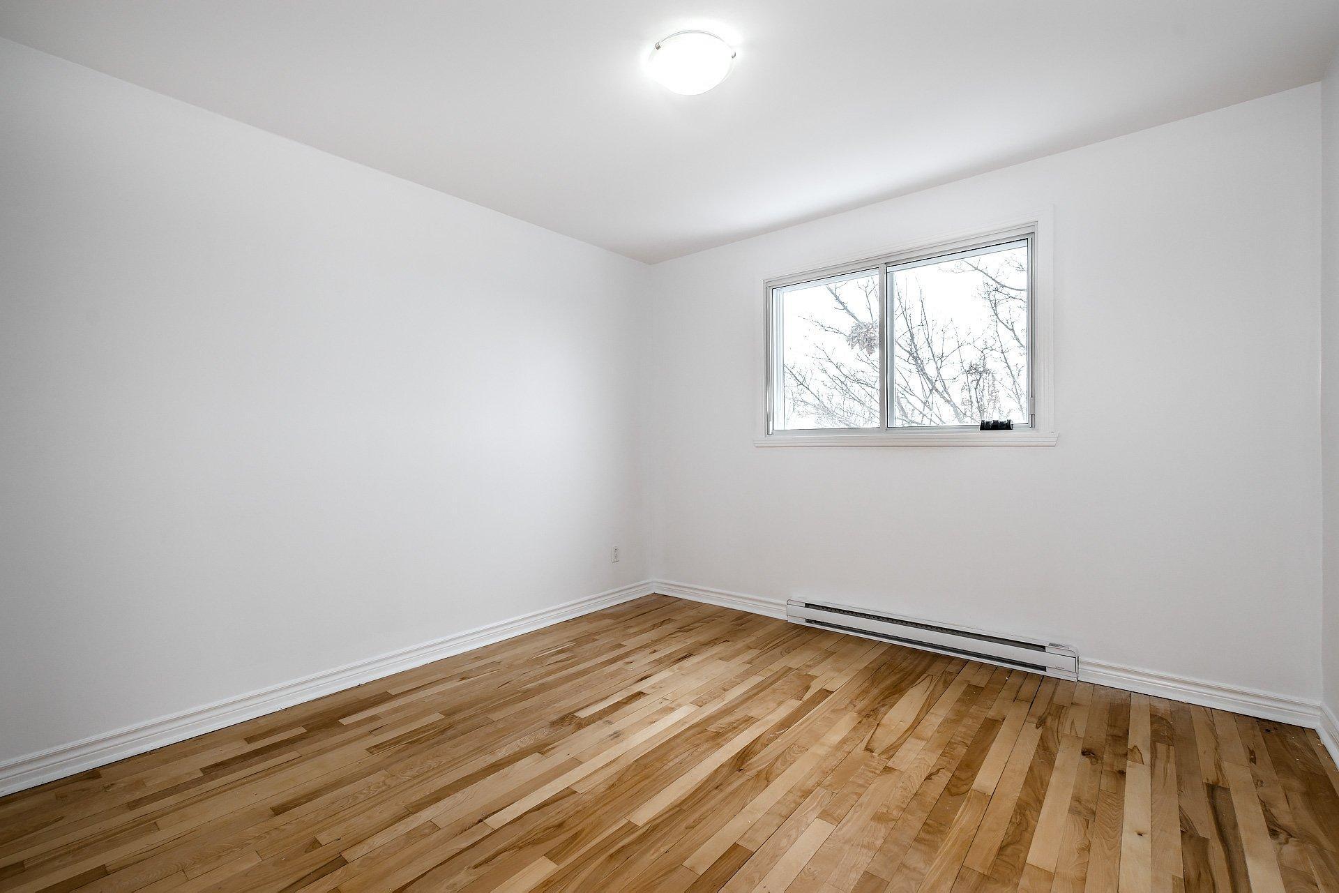 









405


Rue Lamarre

, 7,
Longueuil (Le Vieux-Longueuil),




QC
J4J1T1

