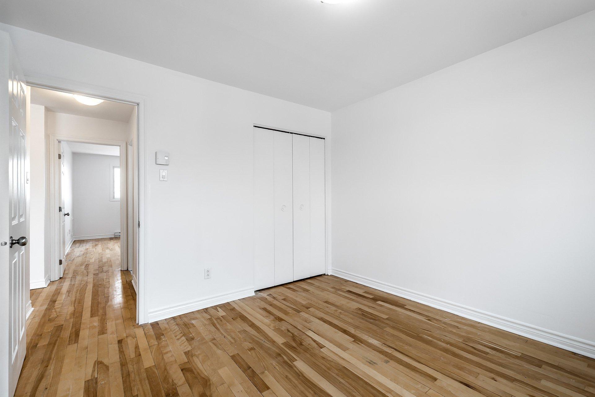 









405


Rue Lamarre

, 7,
Longueuil (Le Vieux-Longueuil),




QC
J4J1T1

