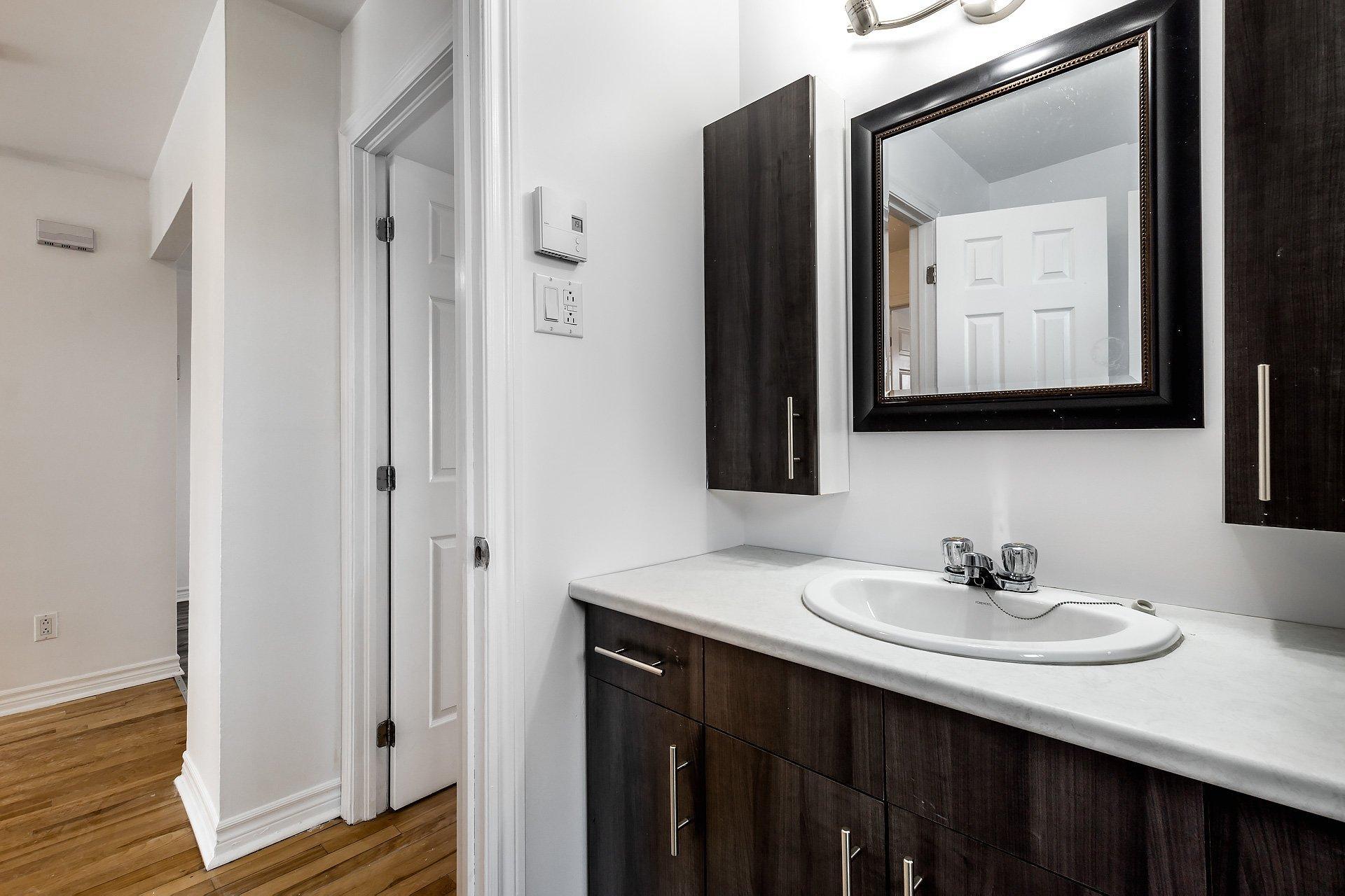 









405


Rue Lamarre

, 7,
Longueuil (Le Vieux-Longueuil),




QC
J4J1T1

