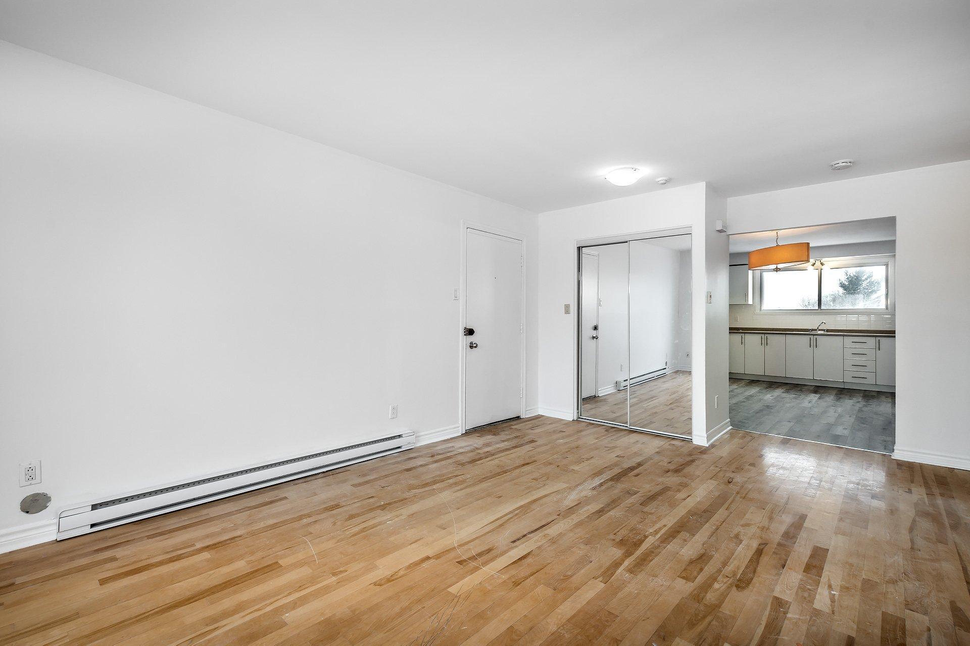 









405


Rue Lamarre

, 7,
Longueuil (Le Vieux-Longueuil),




QC
J4J1T1

