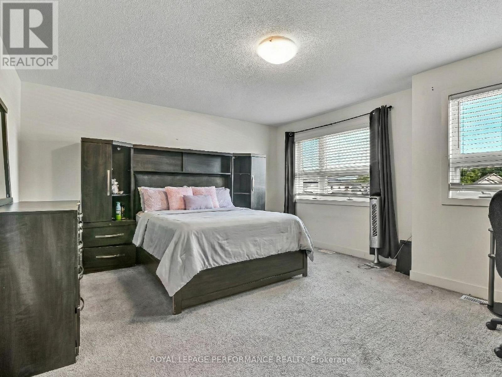 












609 ROBERT STREET

,
Clarence-Rockland,




Ontario
K4K1E8

