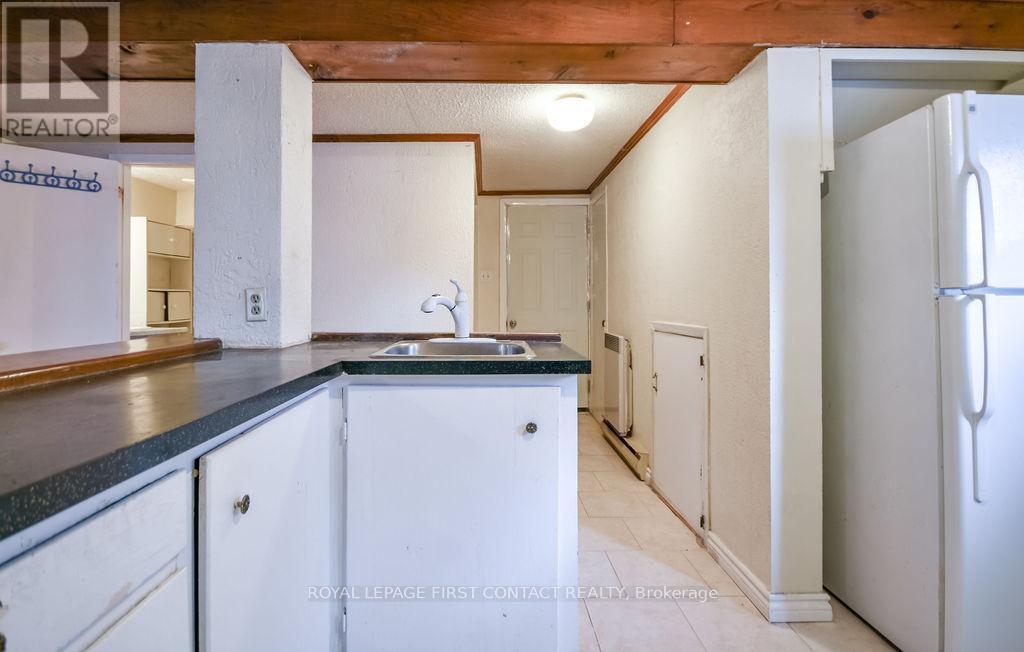 












3071 MOSLEY STREET

,
Wasaga Beach,




Ontario
L9Z1W7

