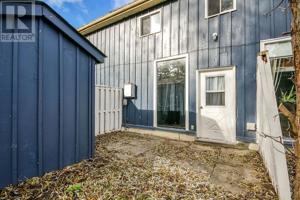 












3071 MOSLEY STREET

,
Wasaga Beach,




Ontario
L9Z1W7

