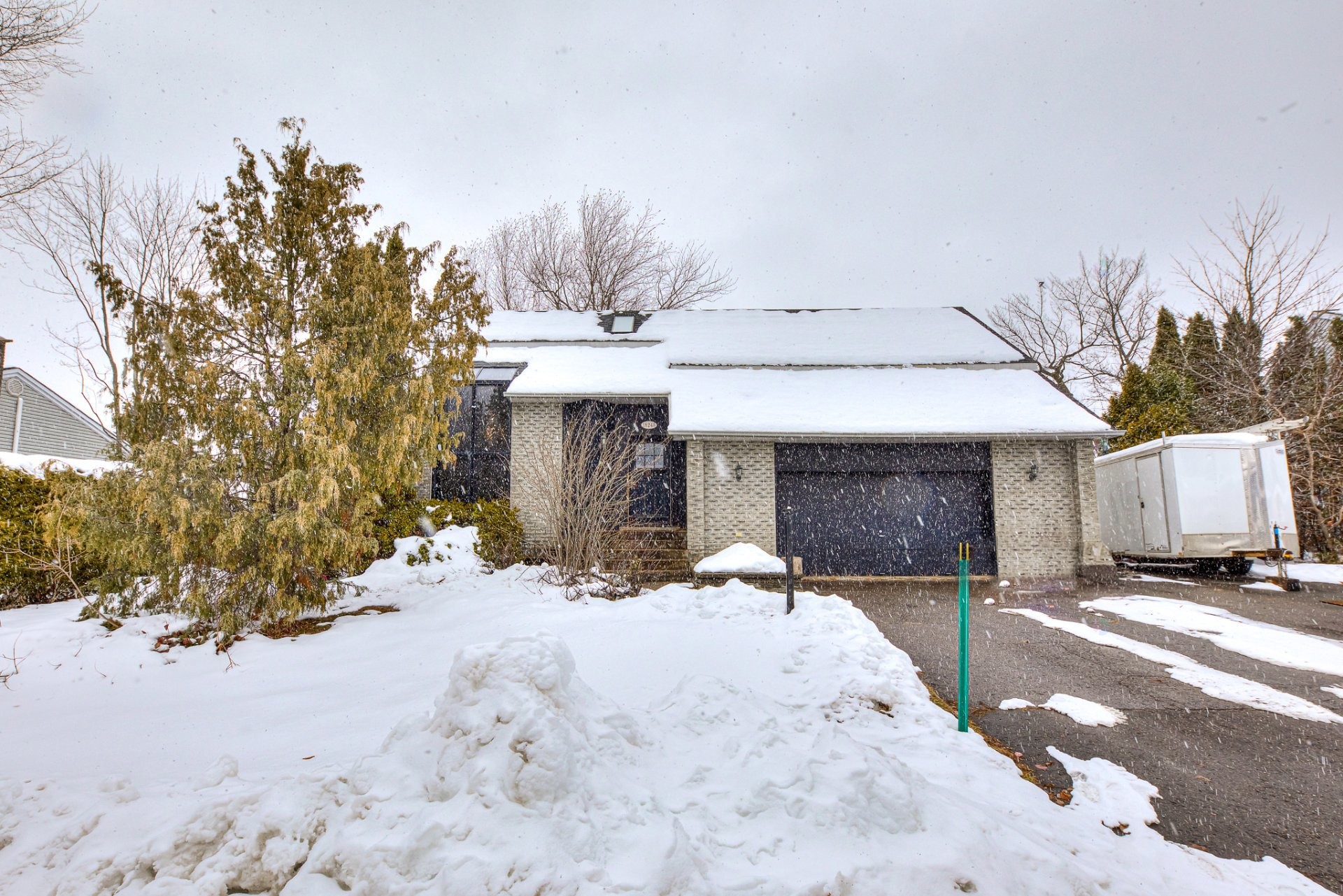 









18246


Rue de la Promenade

,
Mirabel,




QC
J7J1B6

