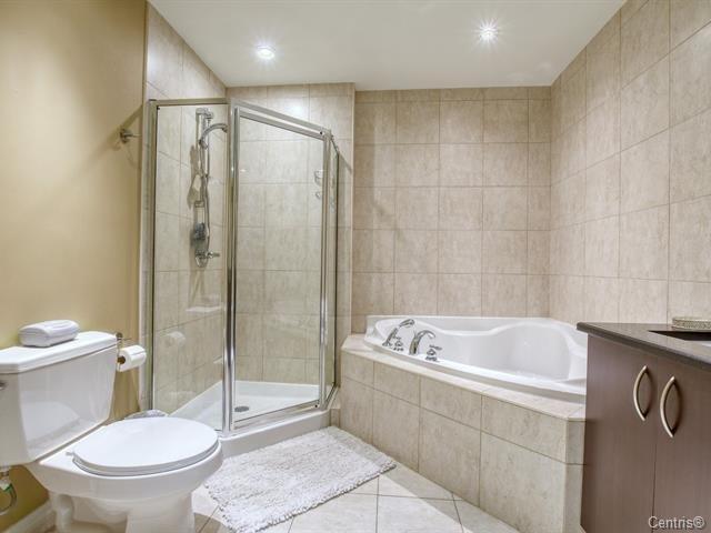 









4304


Av. Ernest-Hemingway

,
Montréal (Saint-Laurent),




QC
H4R3N6

