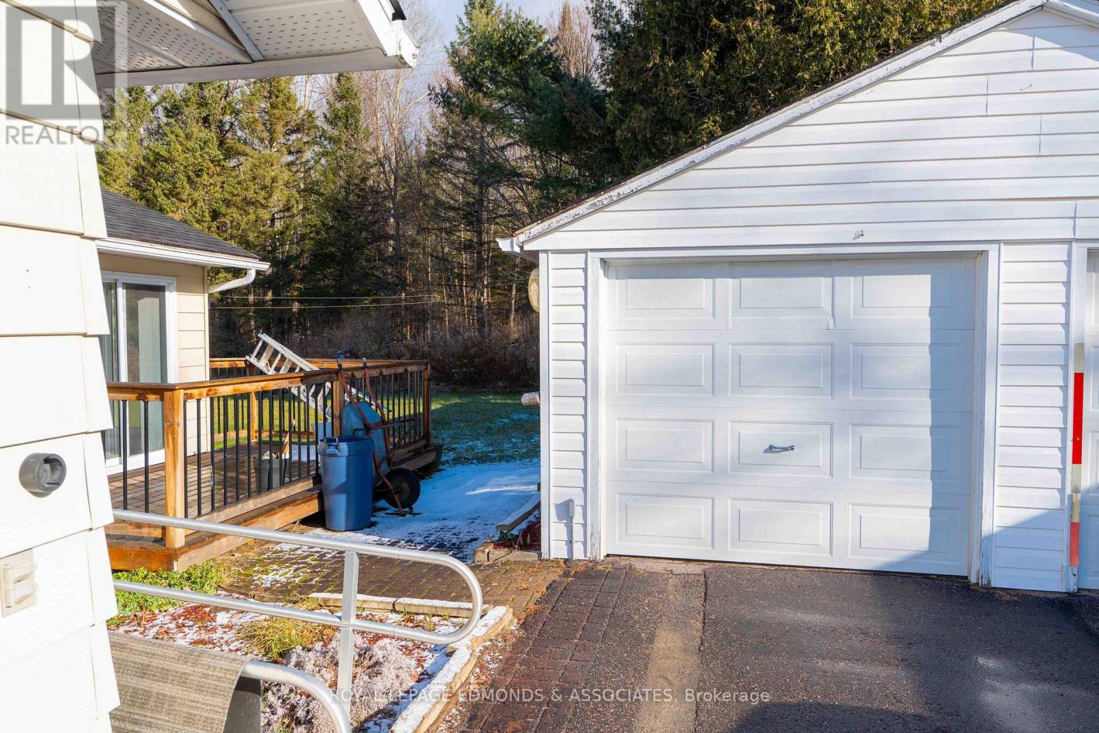 












57 BEACH AVENUE

,
Deep River,




Ontario
K0J1P0

