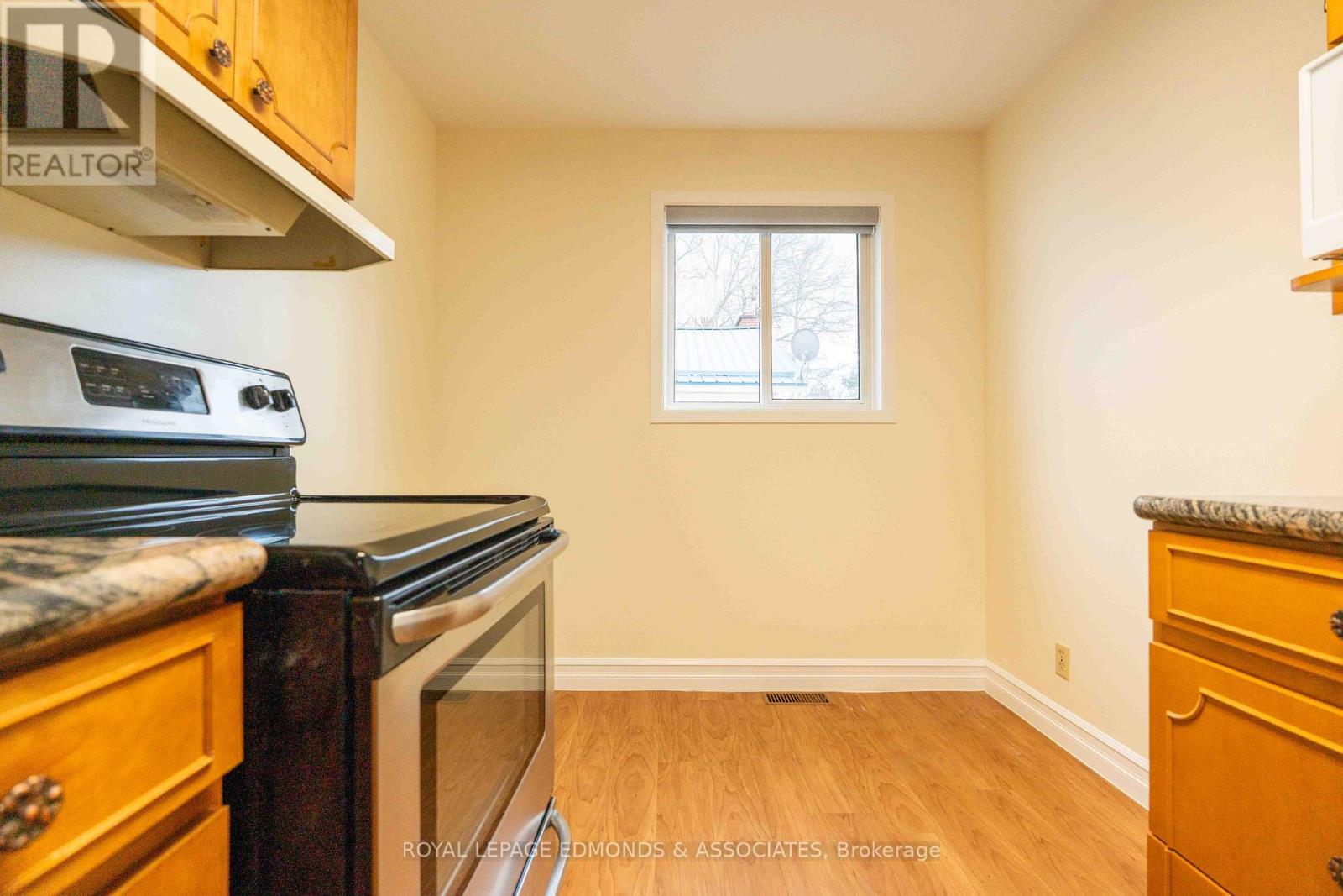 












57 BEACH AVENUE

,
Deep River,




Ontario
K0J1P0

