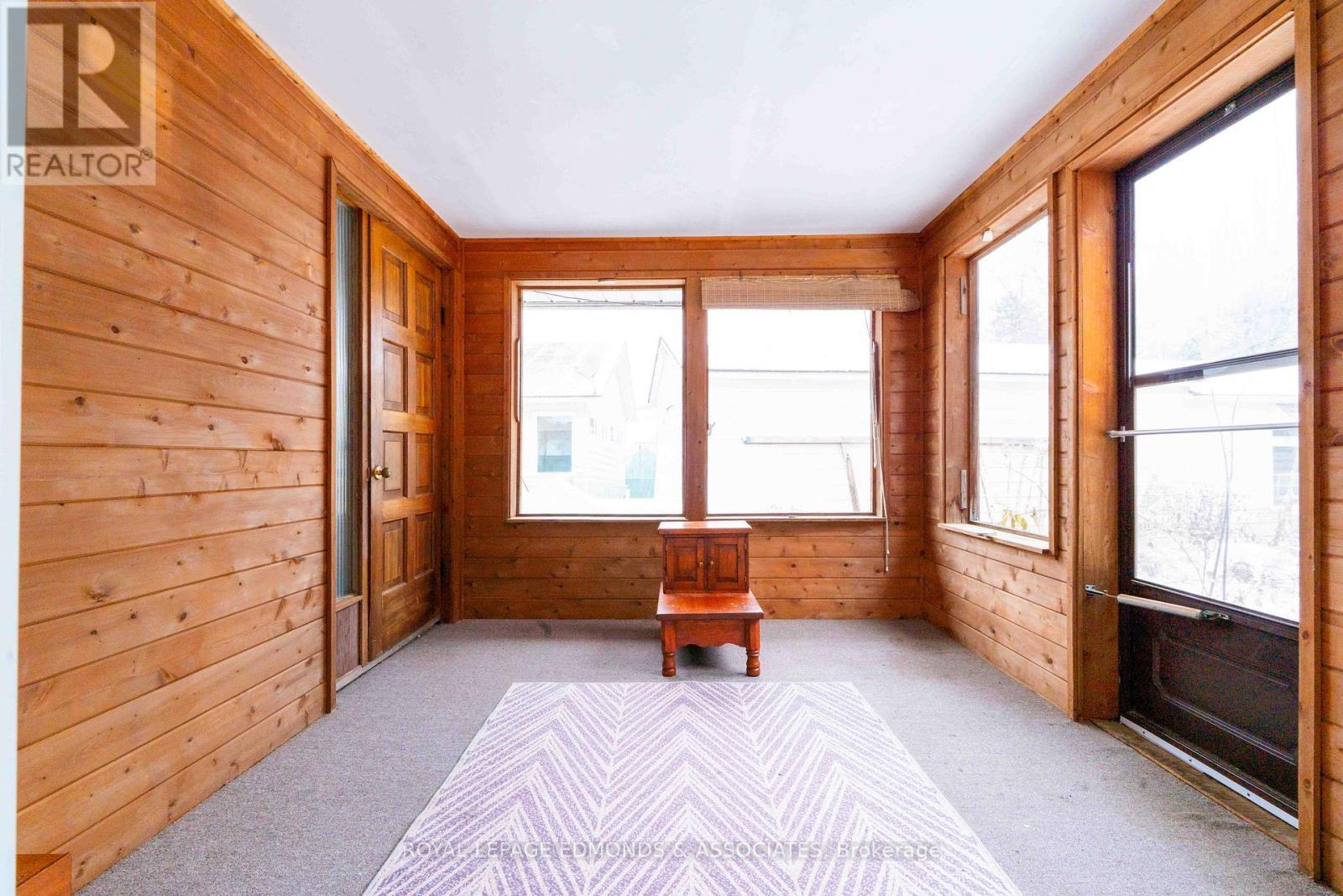 












57 BEACH AVENUE

,
Deep River,




Ontario
K0J1P0

