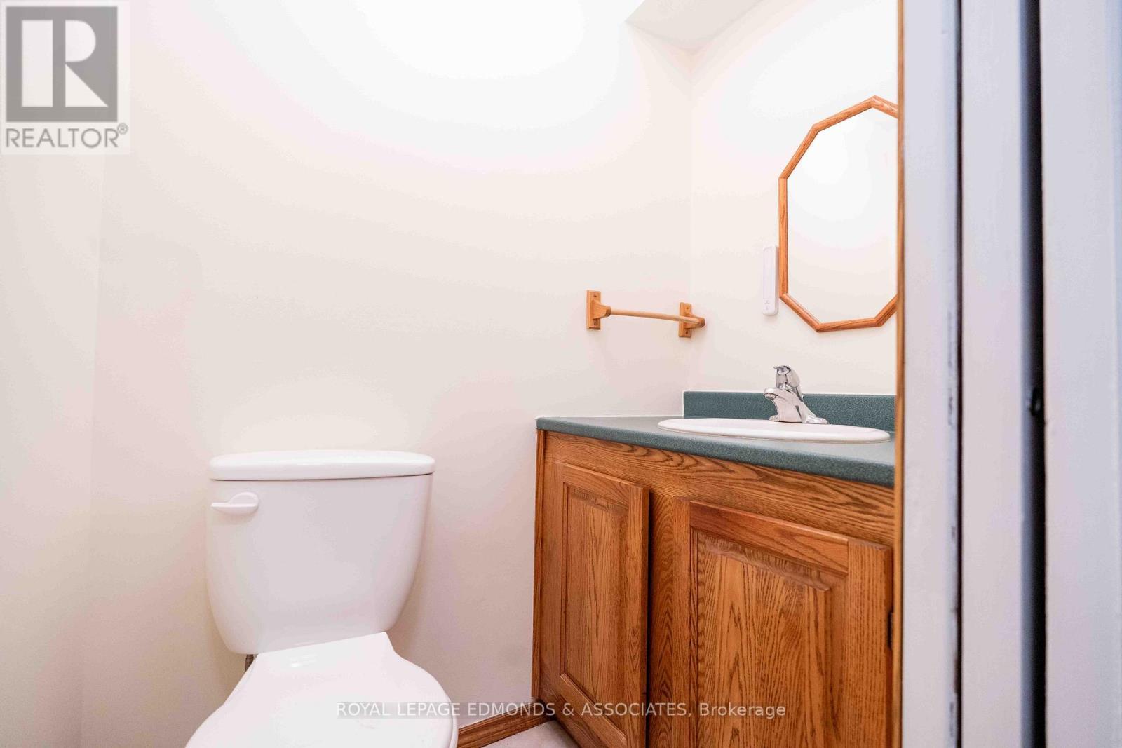 












57 BEACH AVENUE

,
Deep River,




Ontario
K0J1P0

