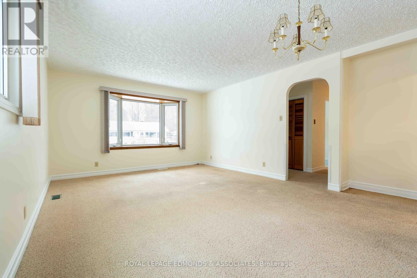 












57 BEACH AVENUE

,
Deep River,




Ontario
K0J1P0

