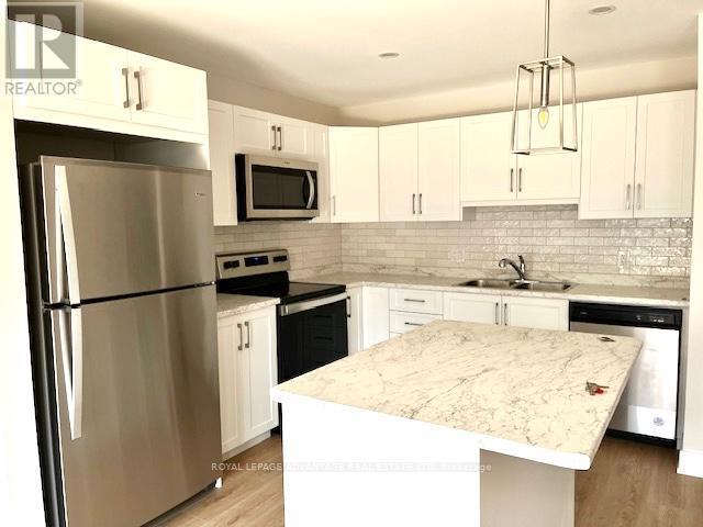 












69 WHITCOMB CRESCENT

,
Smiths Falls,




Ontario
K7A0A2

