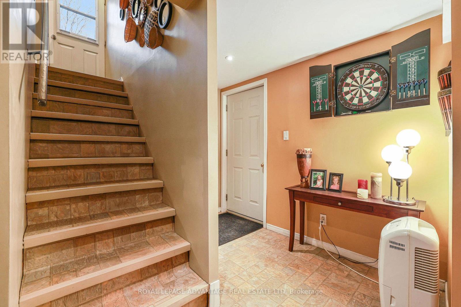 












123 QUEEN STREET

,
Smiths Falls,




Ontario
K7A3N7

