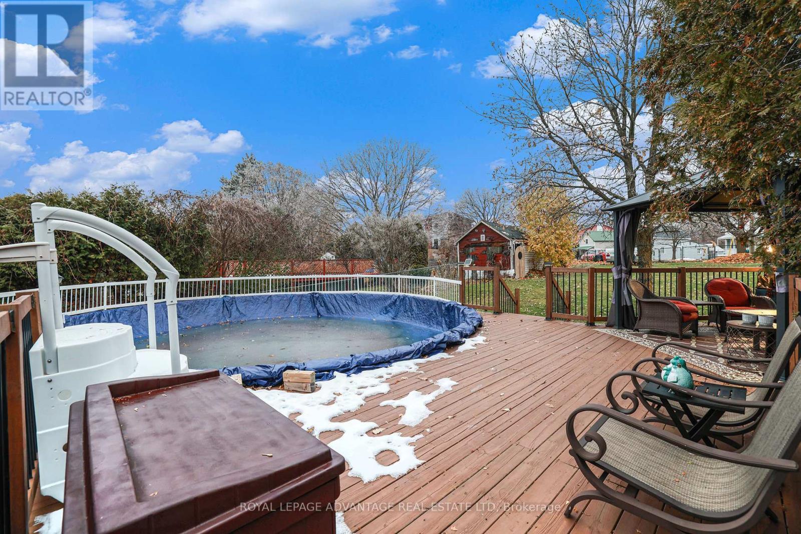 












123 QUEEN STREET

,
Smiths Falls,




Ontario
K7A3N7

