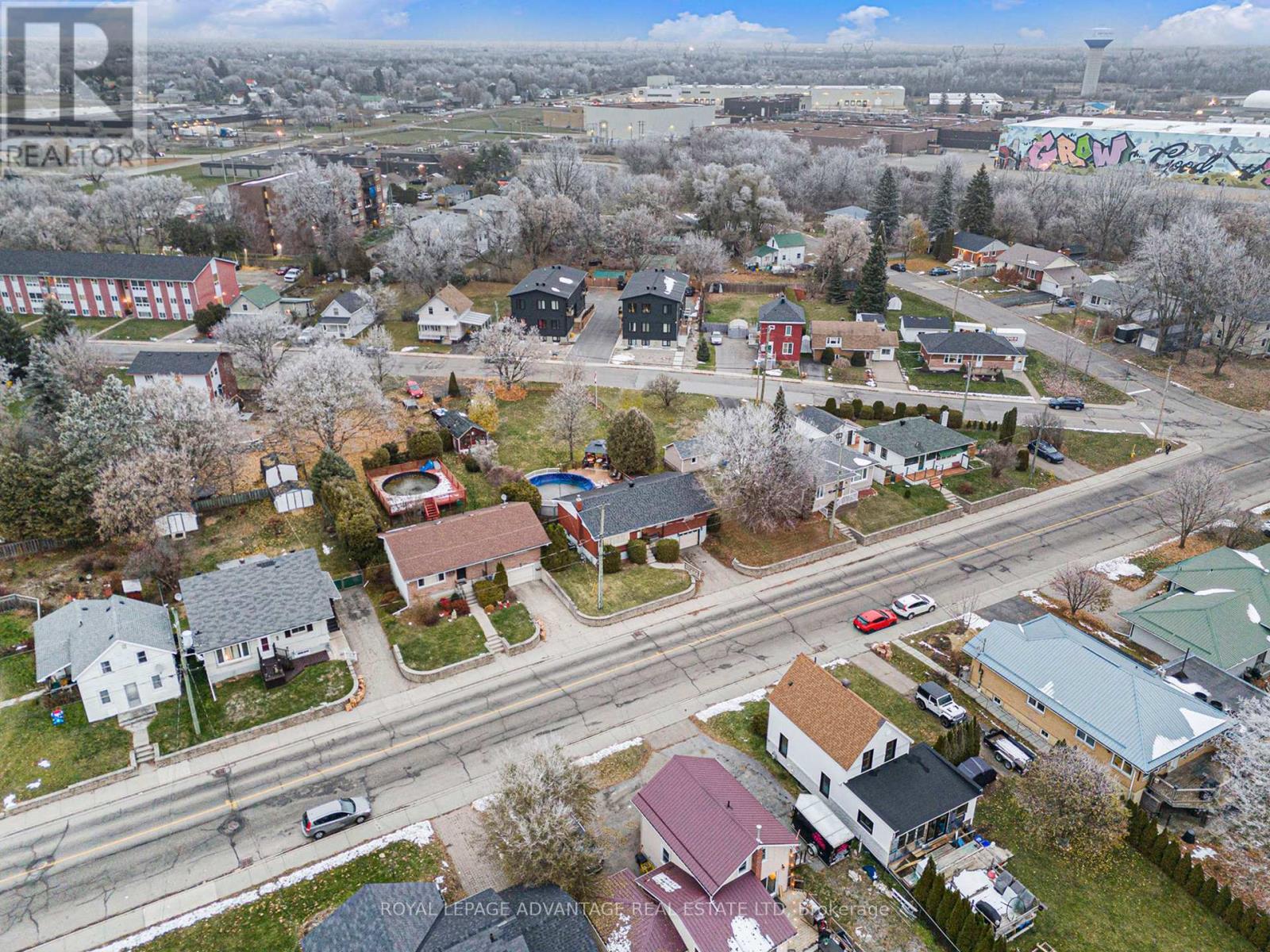 












123 QUEEN STREET

,
Smiths Falls,




Ontario
K7A3N7

