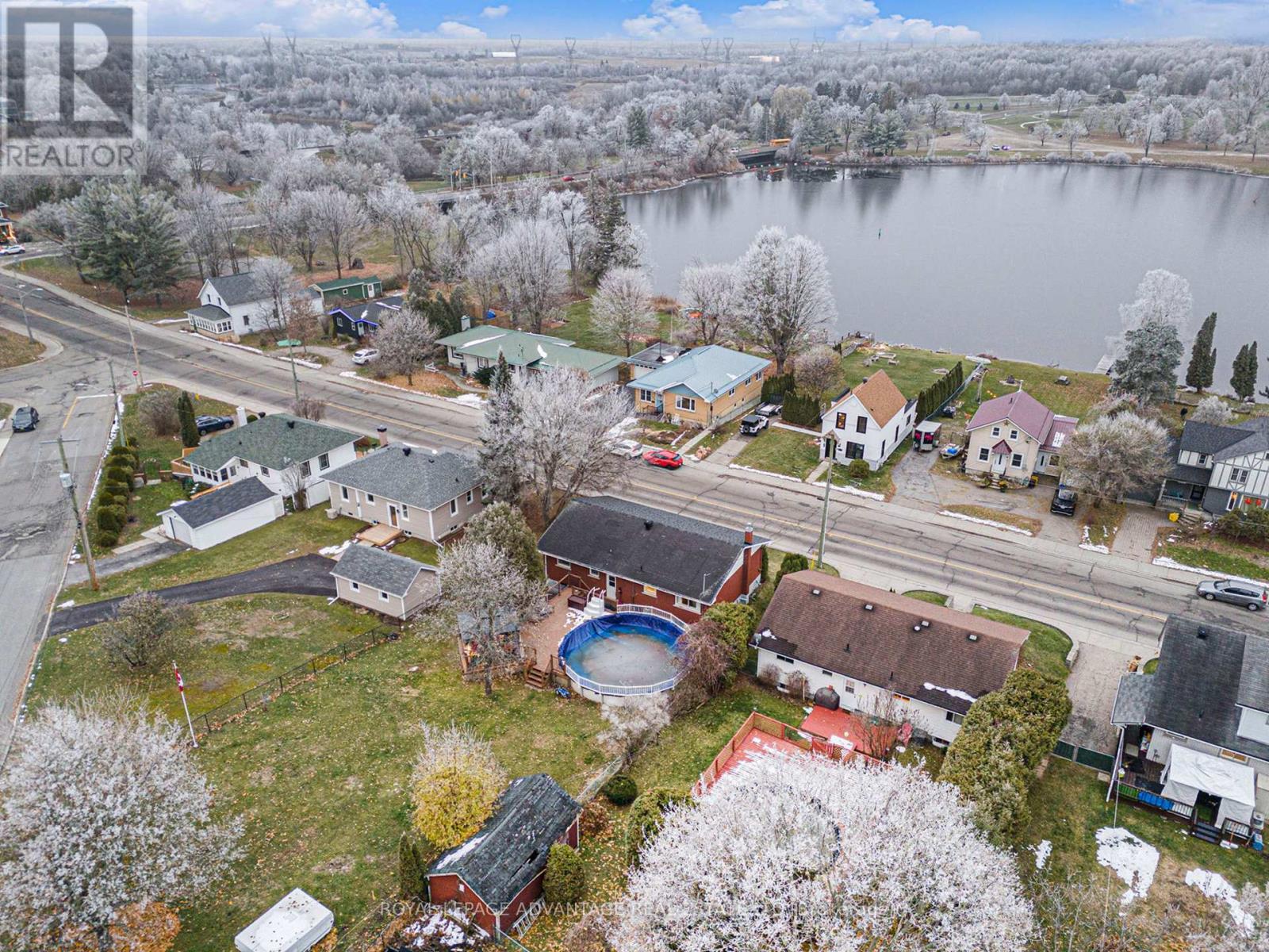 












123 QUEEN STREET

,
Smiths Falls,




Ontario
K7A3N7

